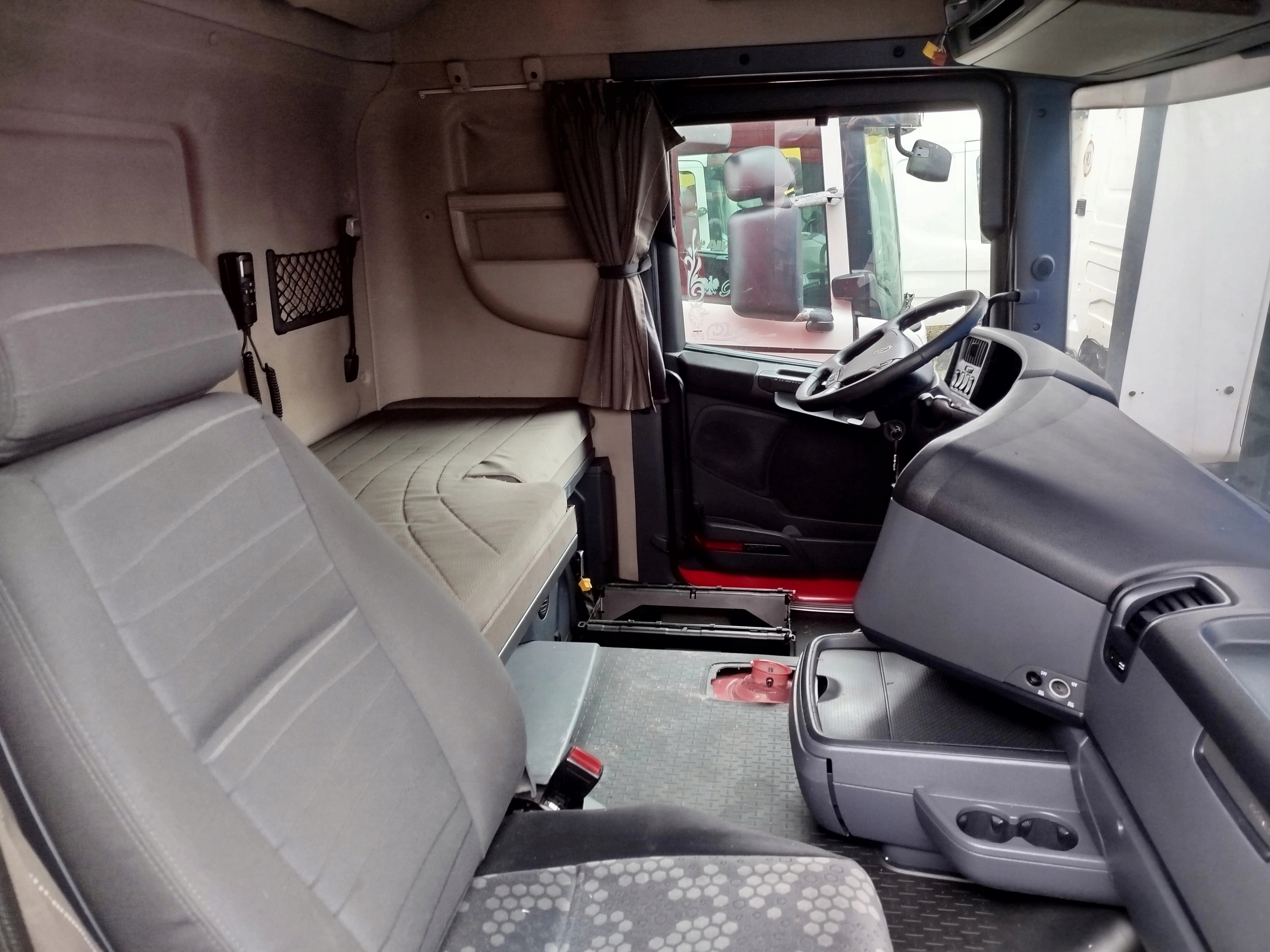 46174740a29dd524f92c4a3013fbc1ae