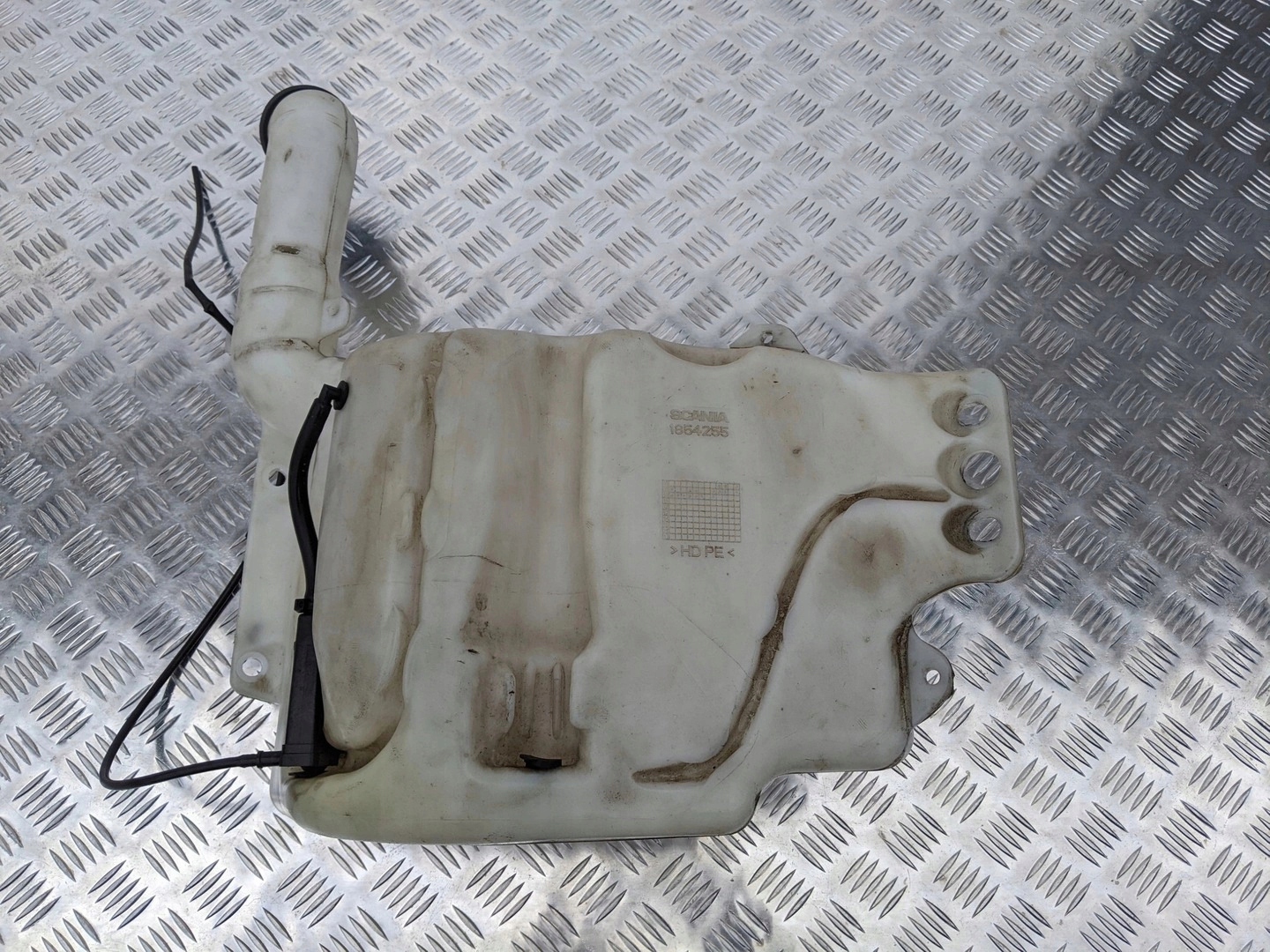 feef8acfc15e946671a5396070e780f5