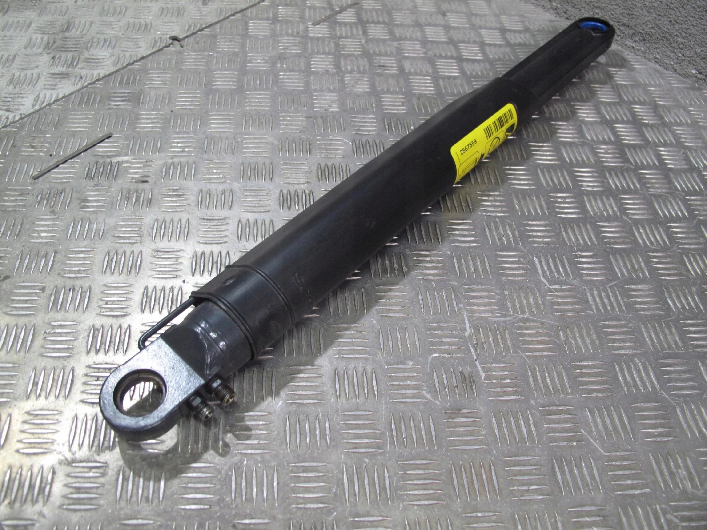 70ab36f17c1a27dea778e93cef1c9b05