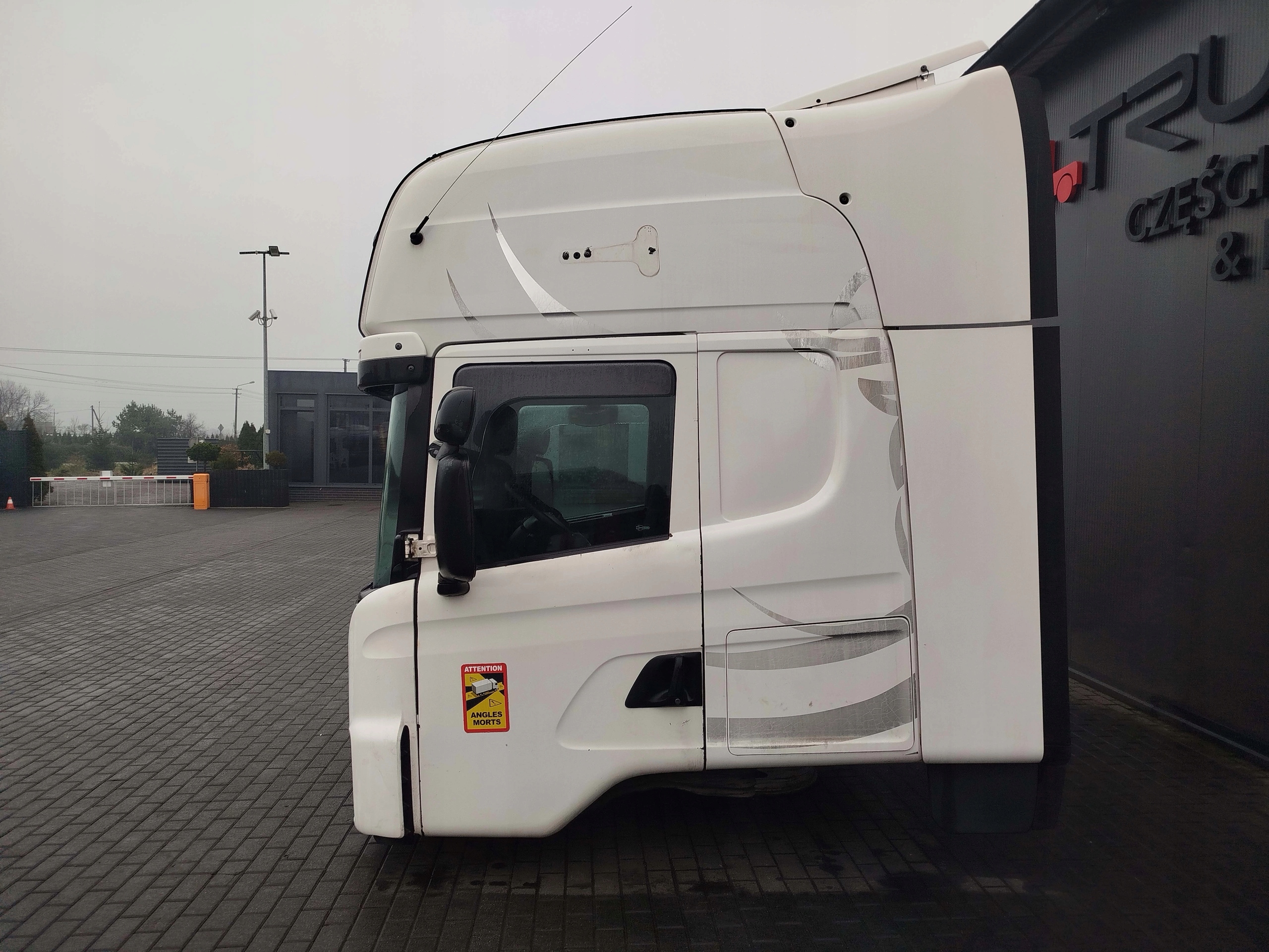 cca527eb09ade56549863b7d09340499