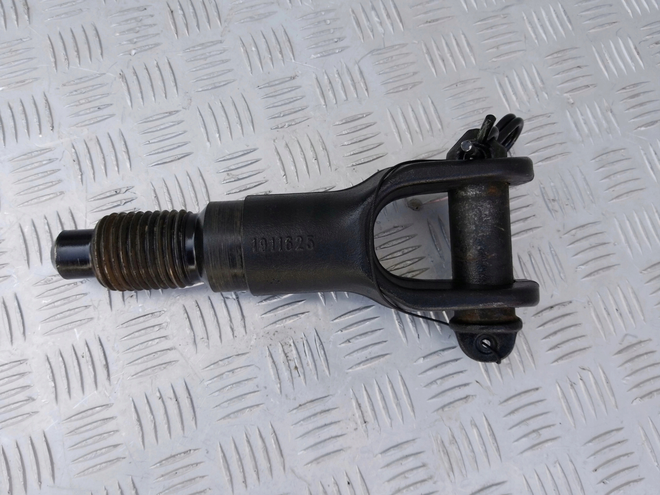 4904efd8e7d00de1f23066c61a13765f