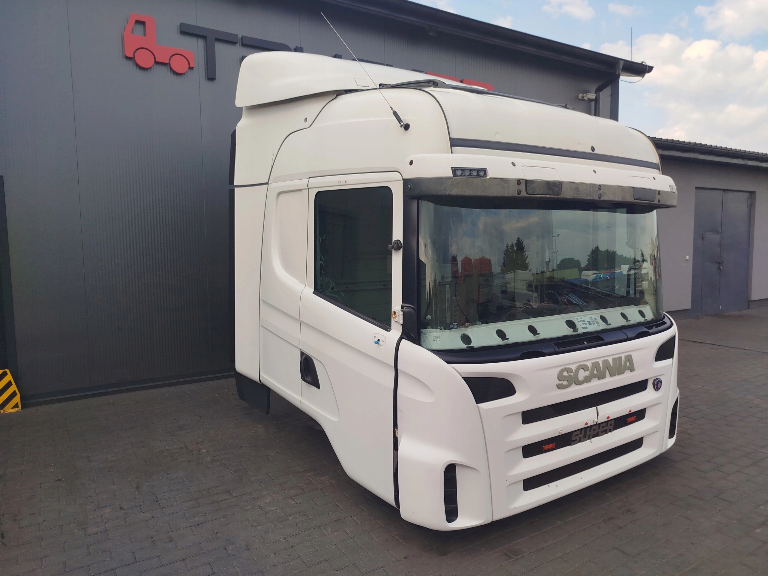 57eeac25235d5a971771f7ed32902e17