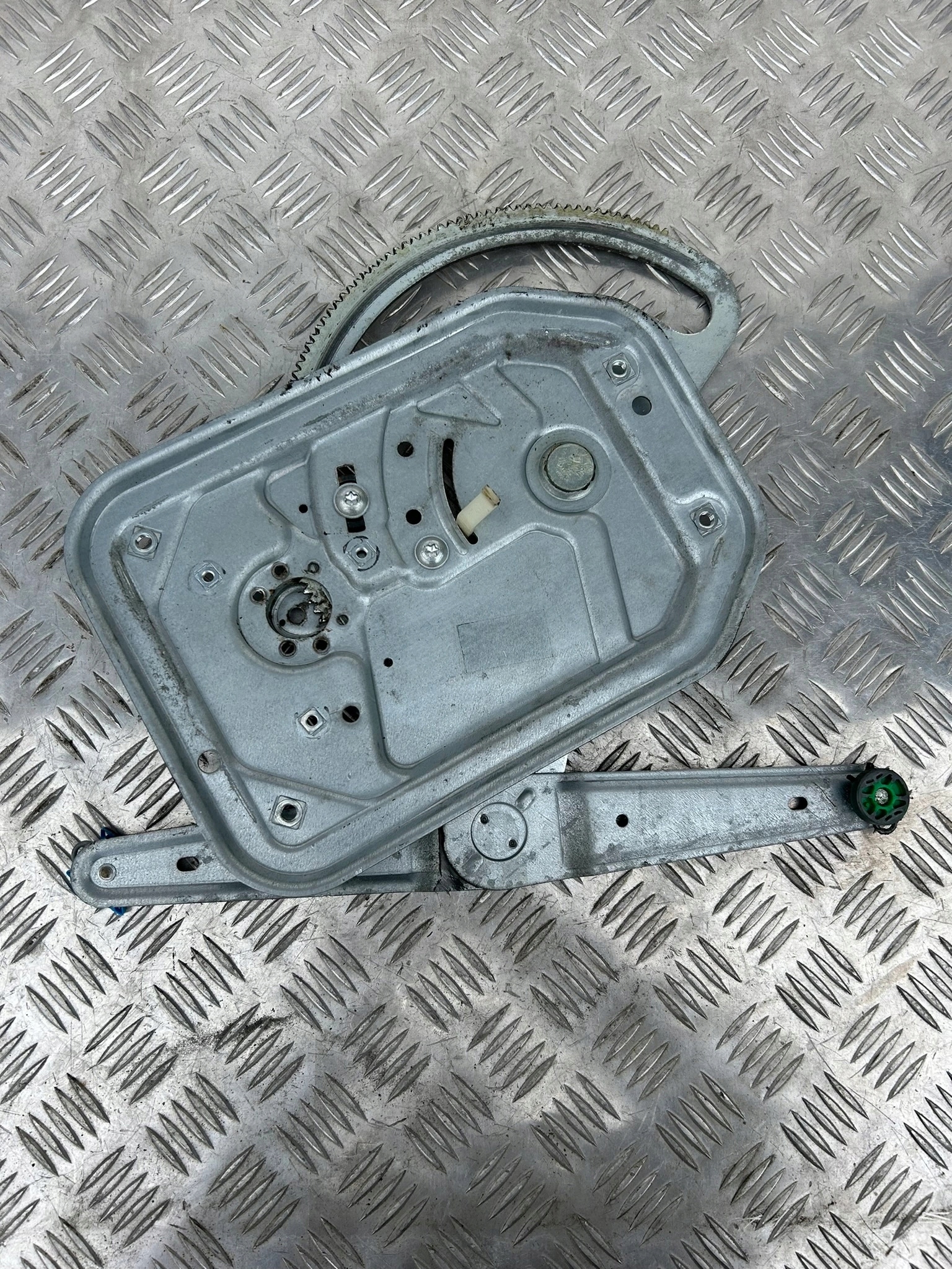 c89fef4b1103d9b56f7b26041926ad03