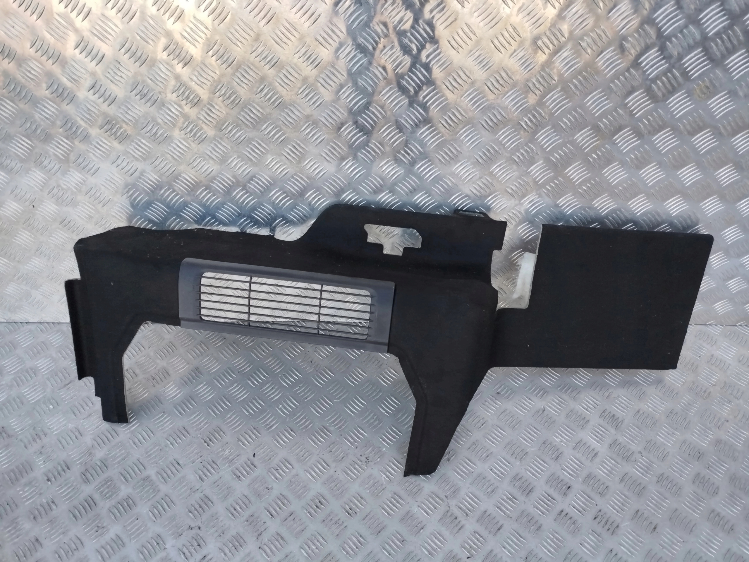 8e81eff275628741f0318a0dba692588