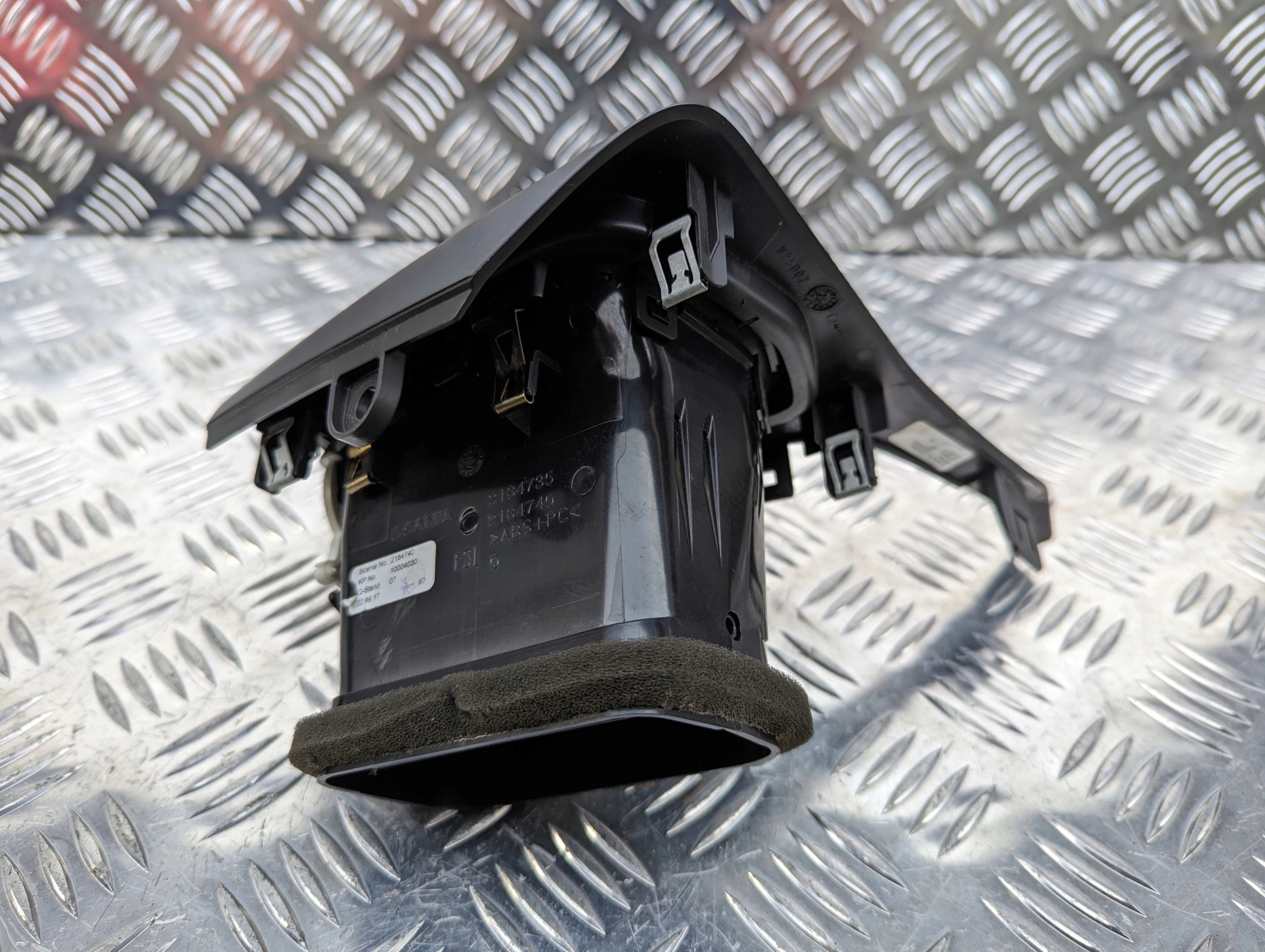 82f40819f5726637994a579837ec7ceb