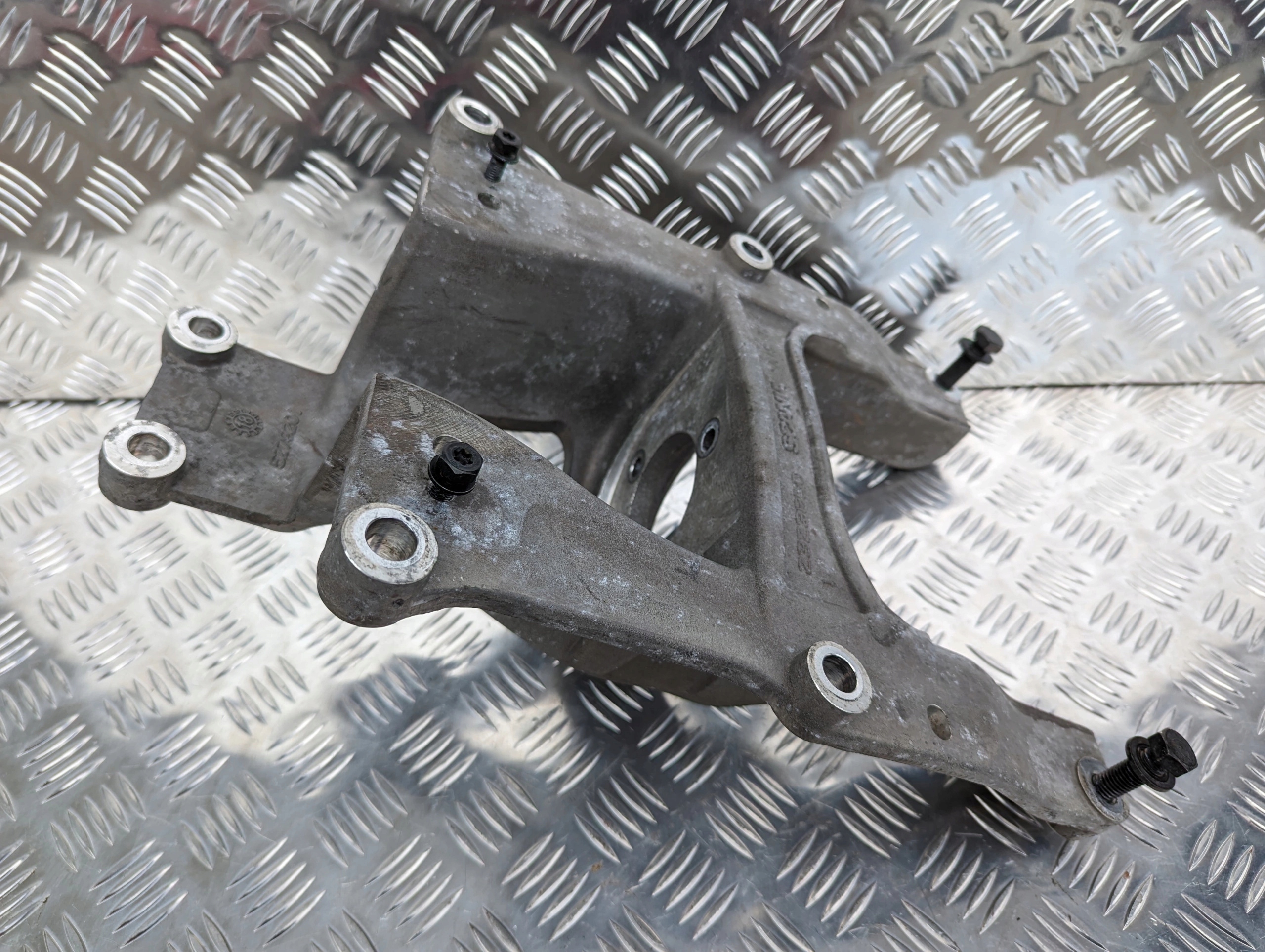 105a9f65dd16cd07b049c2e8f59b3530