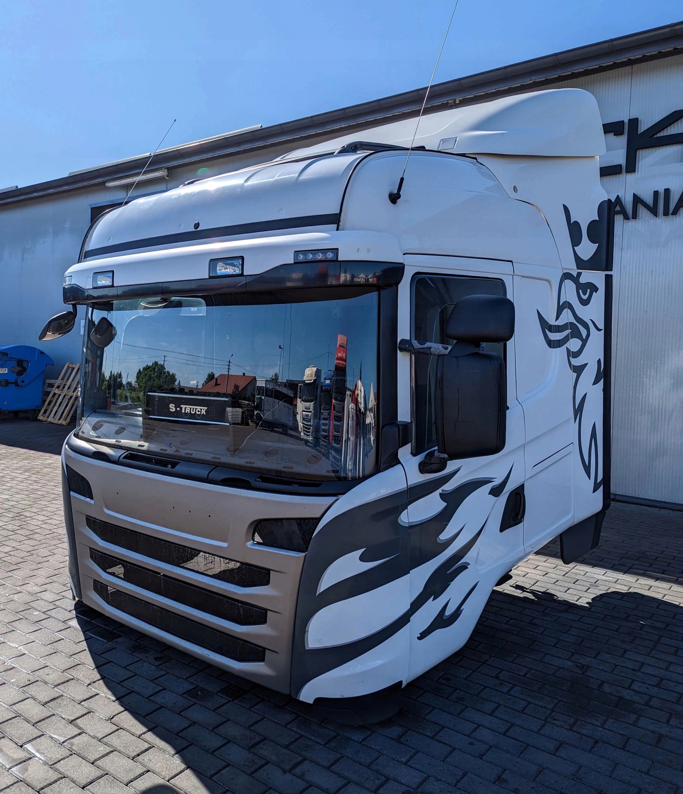 db8a57455b884272ff95808b1ff210fd