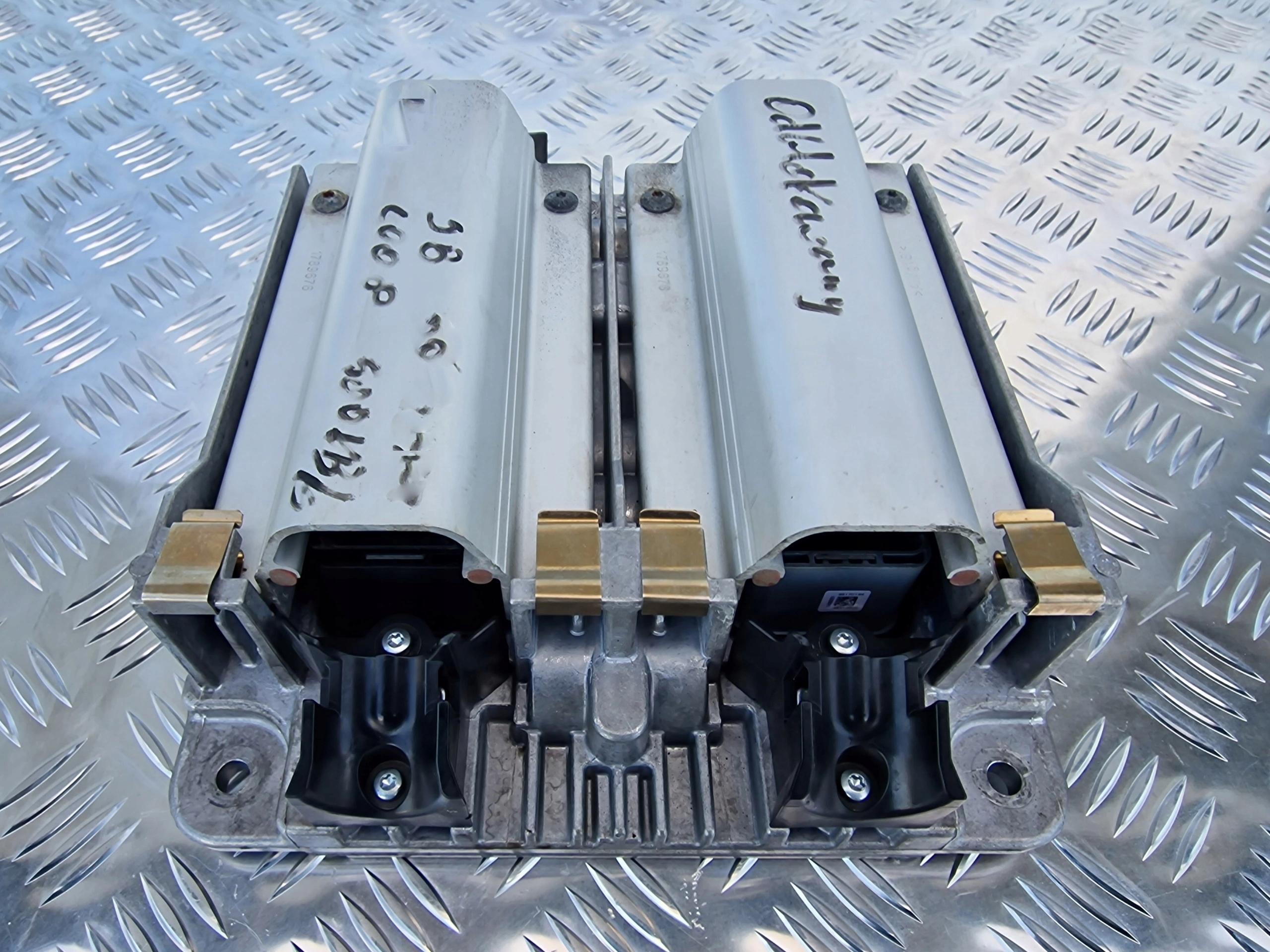 3d22e87f39c04da08e99ce562c060d7b