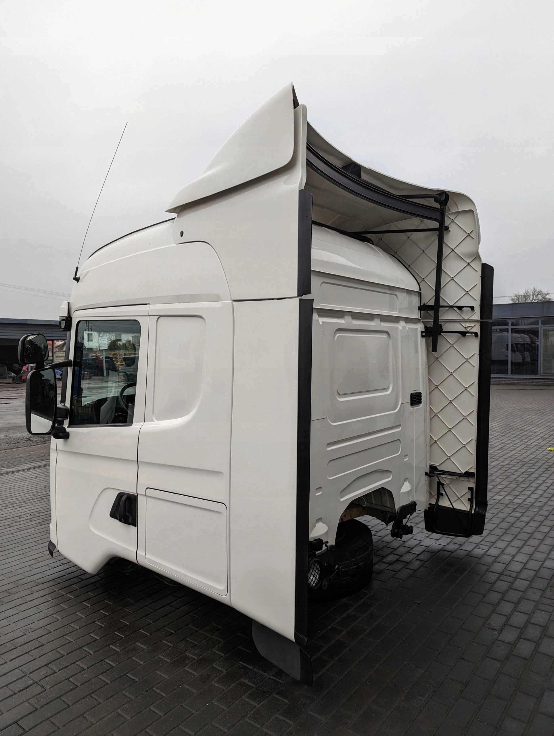 6aa6f016ffd571a50698b1a4b9f9208a