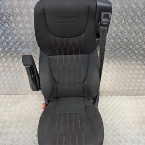 dbc9f7ac8e8a8e3c1c9df68787f4a909