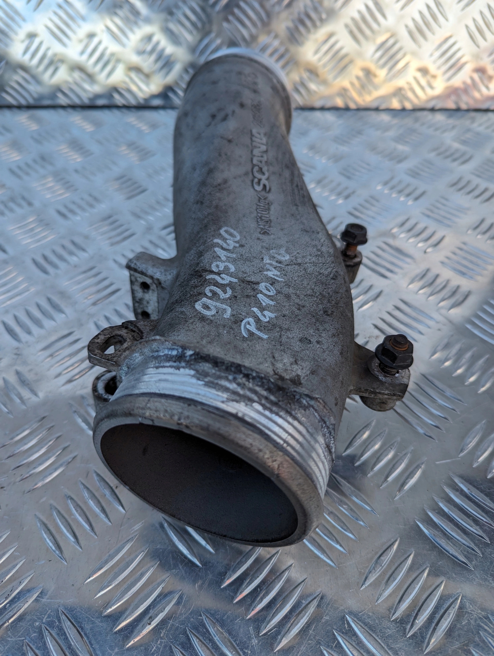 cb2e8d4059920bed5b6bb794860ab081