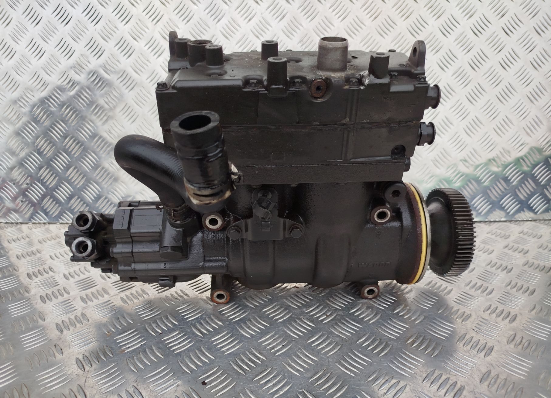 dc911ee8cd445e242e8d6cf7a0e18bd8