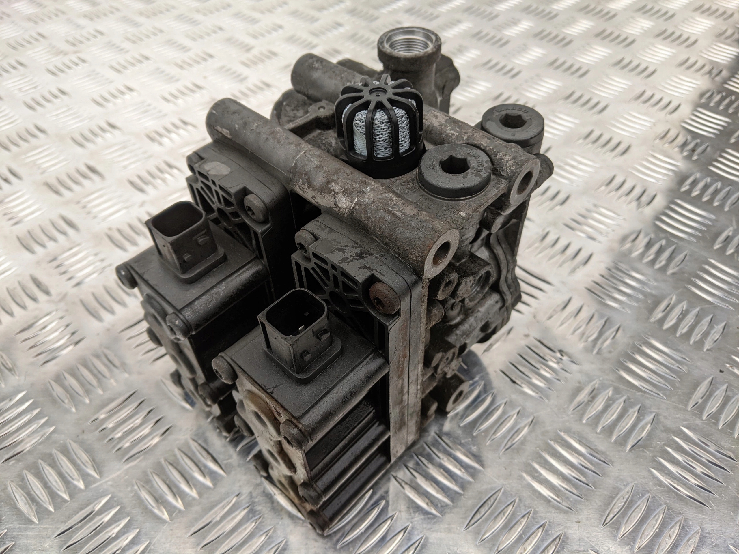 8126f819c0a04785bbd8cb6171a1f734