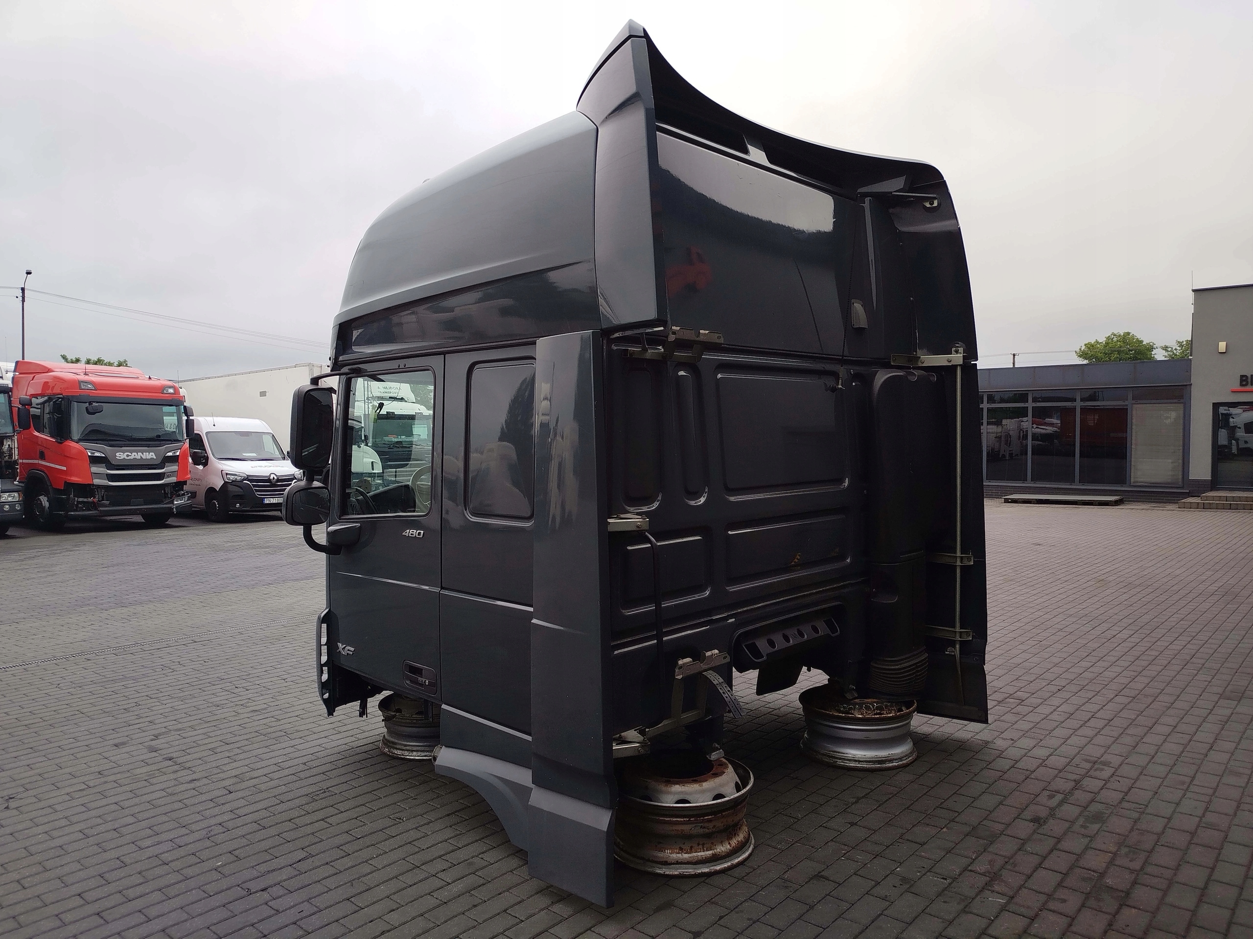 05d202b69de1f9465f60531adaa51903