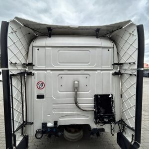 3239638332e75e694f7e80fb276e11c4