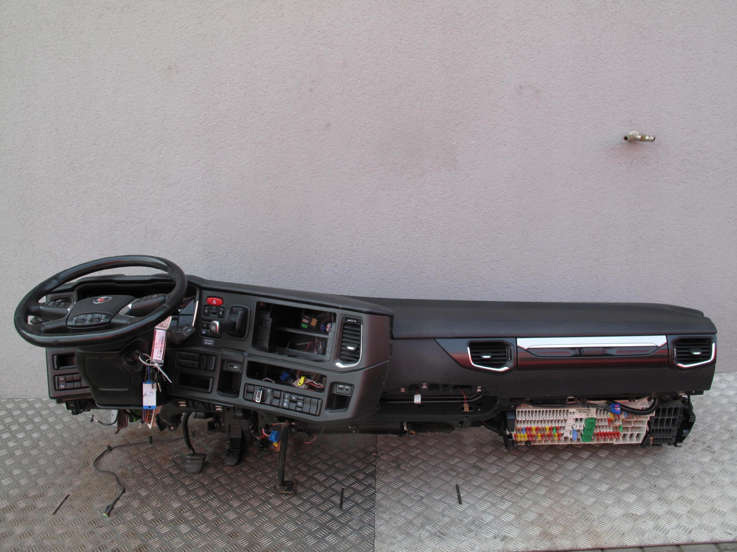 68e421b022608e8e8186685ab30b72d0