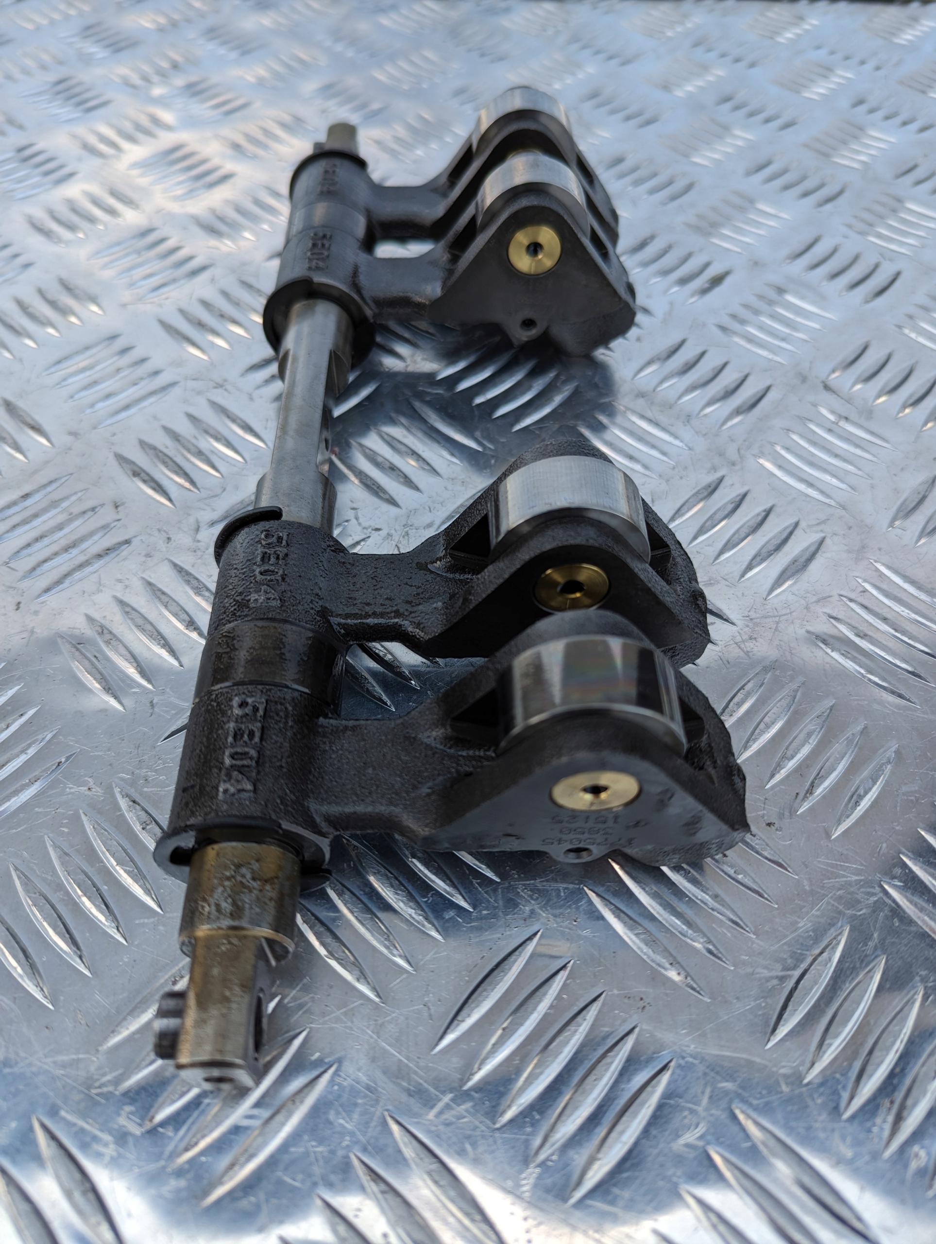 483da849b3fef9dd2fc2e330331dd1c2