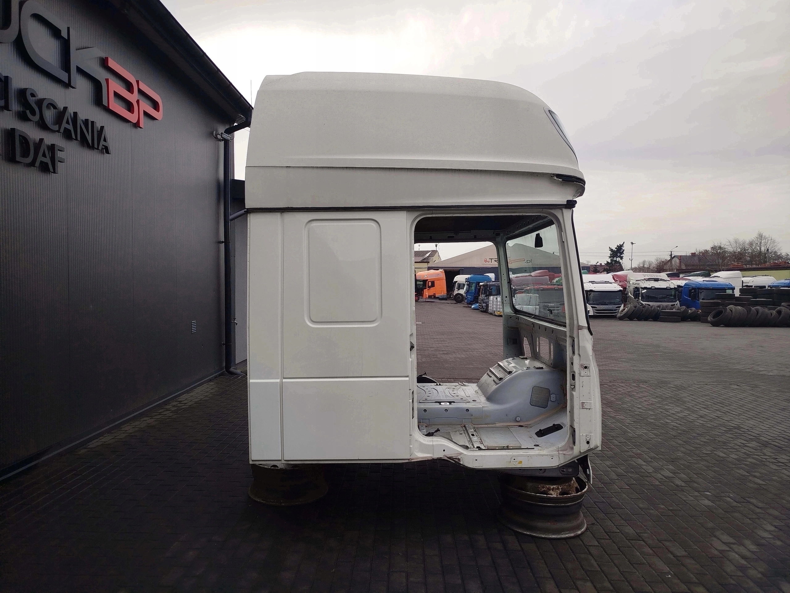 ef4042253b3c498169b3bb4468e7fc08