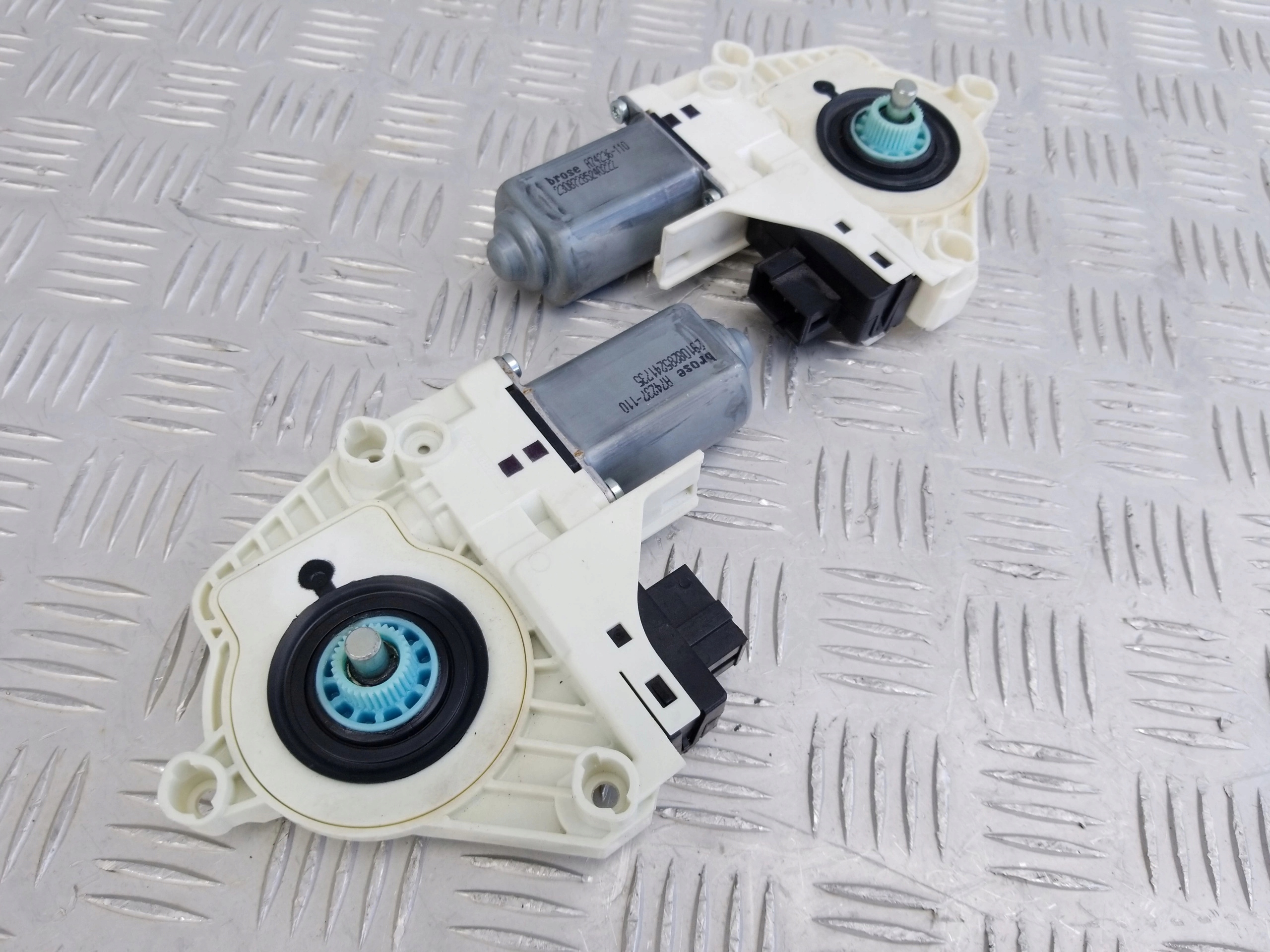 79f12f89c14f54235abeac87f0446086