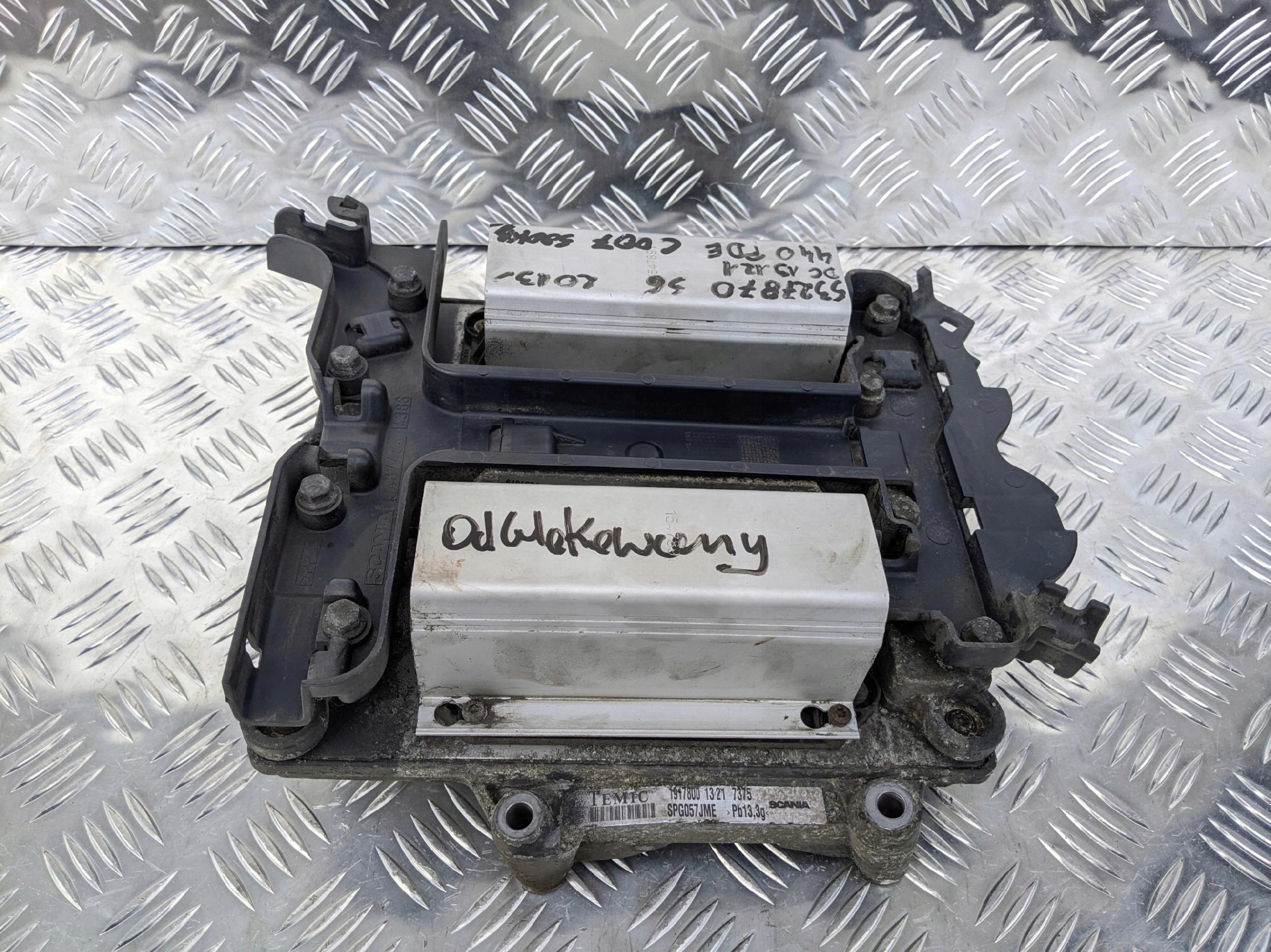 df6f44fd1b6b59f8f6dc9f0379f1ab84