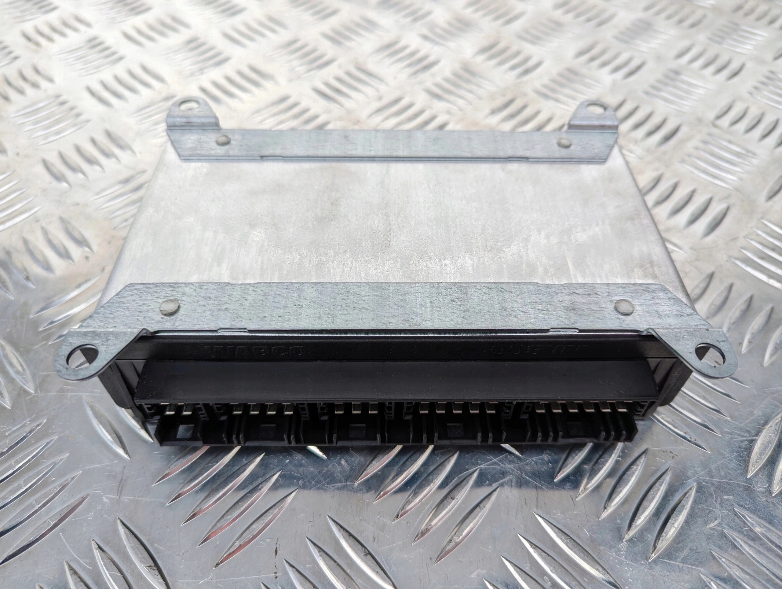 92da3adc879625f052e314d6b87cd2b0