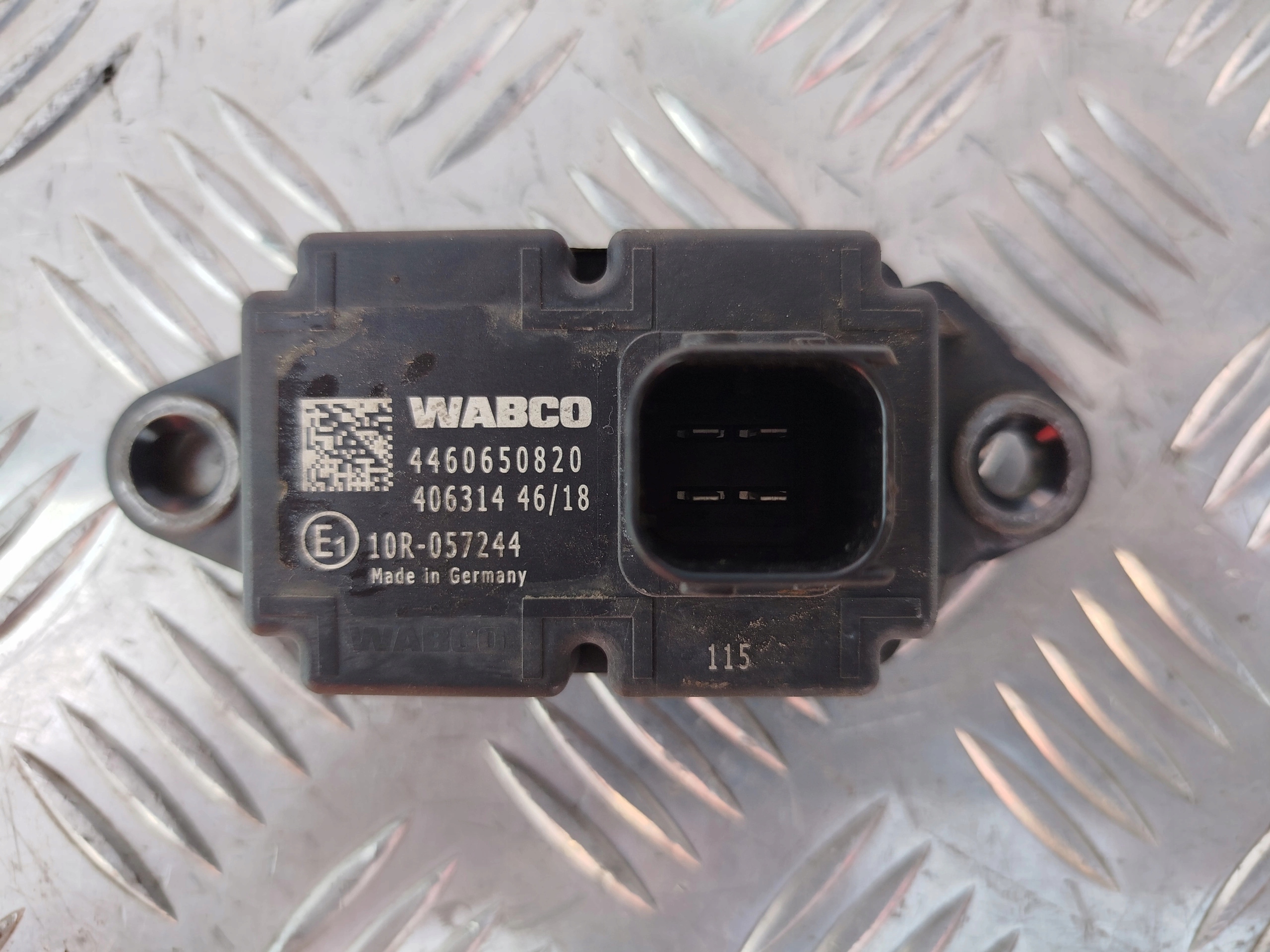 06a5d18010f5740ed0e4834d745b280e