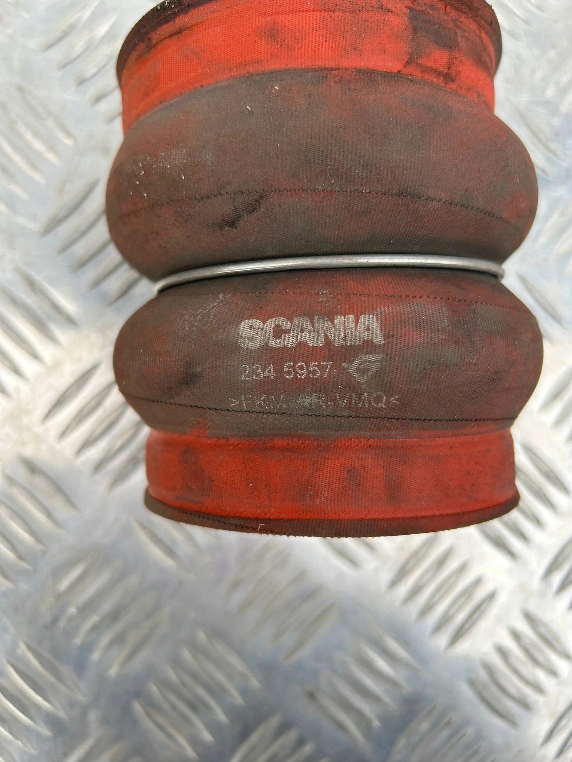 57d566957d5817263b5fa0e0b90e7b1e