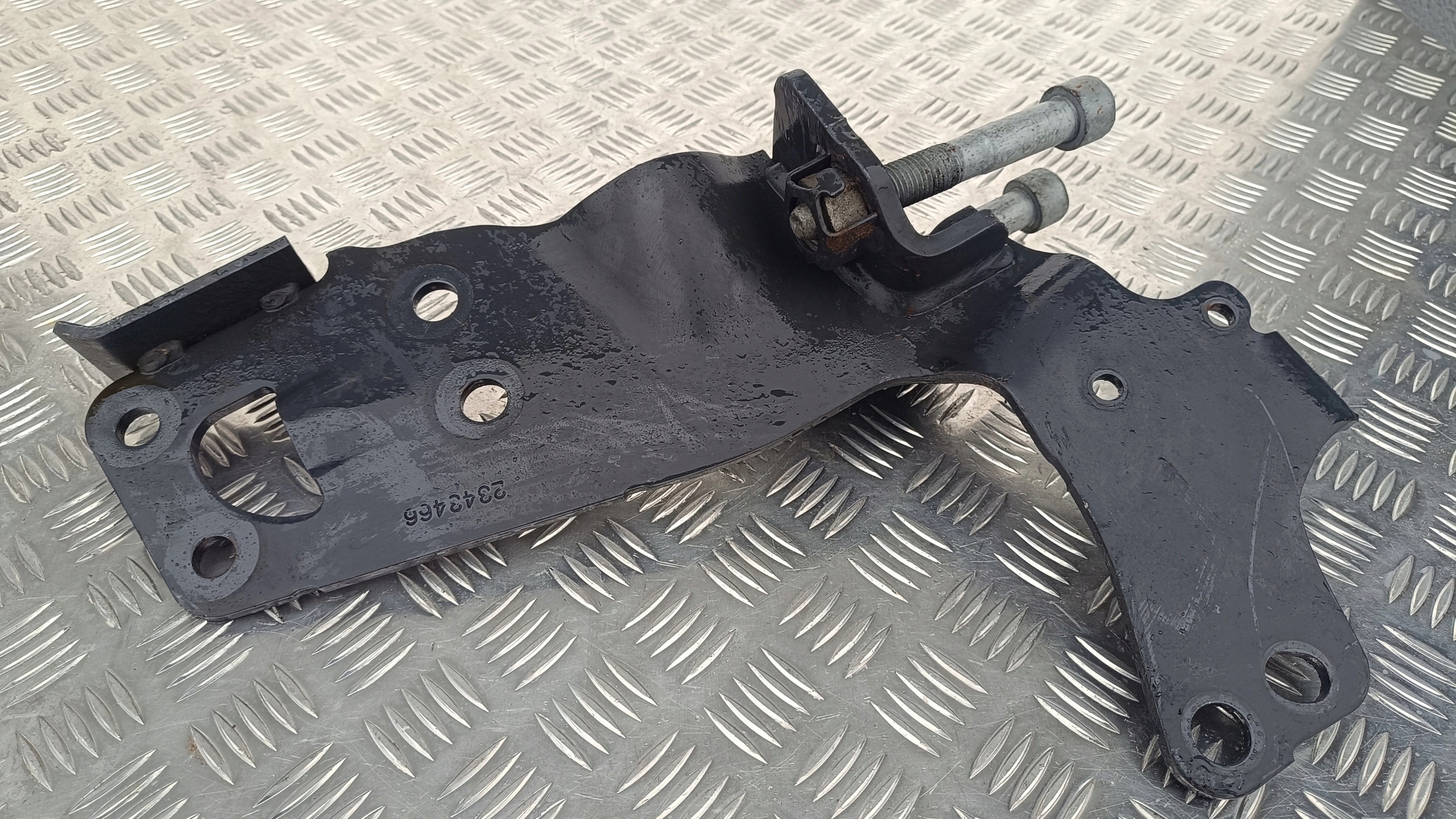 1a563358541141512ec9916fa5c6b65b