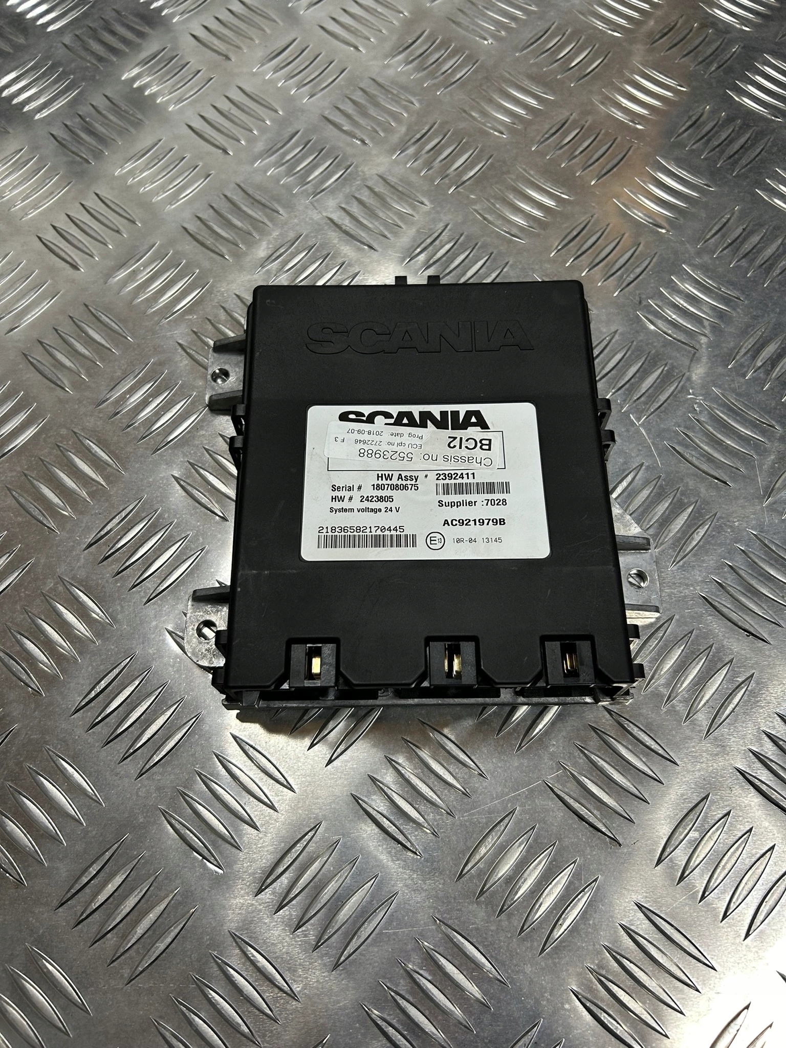 a6faf1e5b723ed1750cb9e1d937a7a39