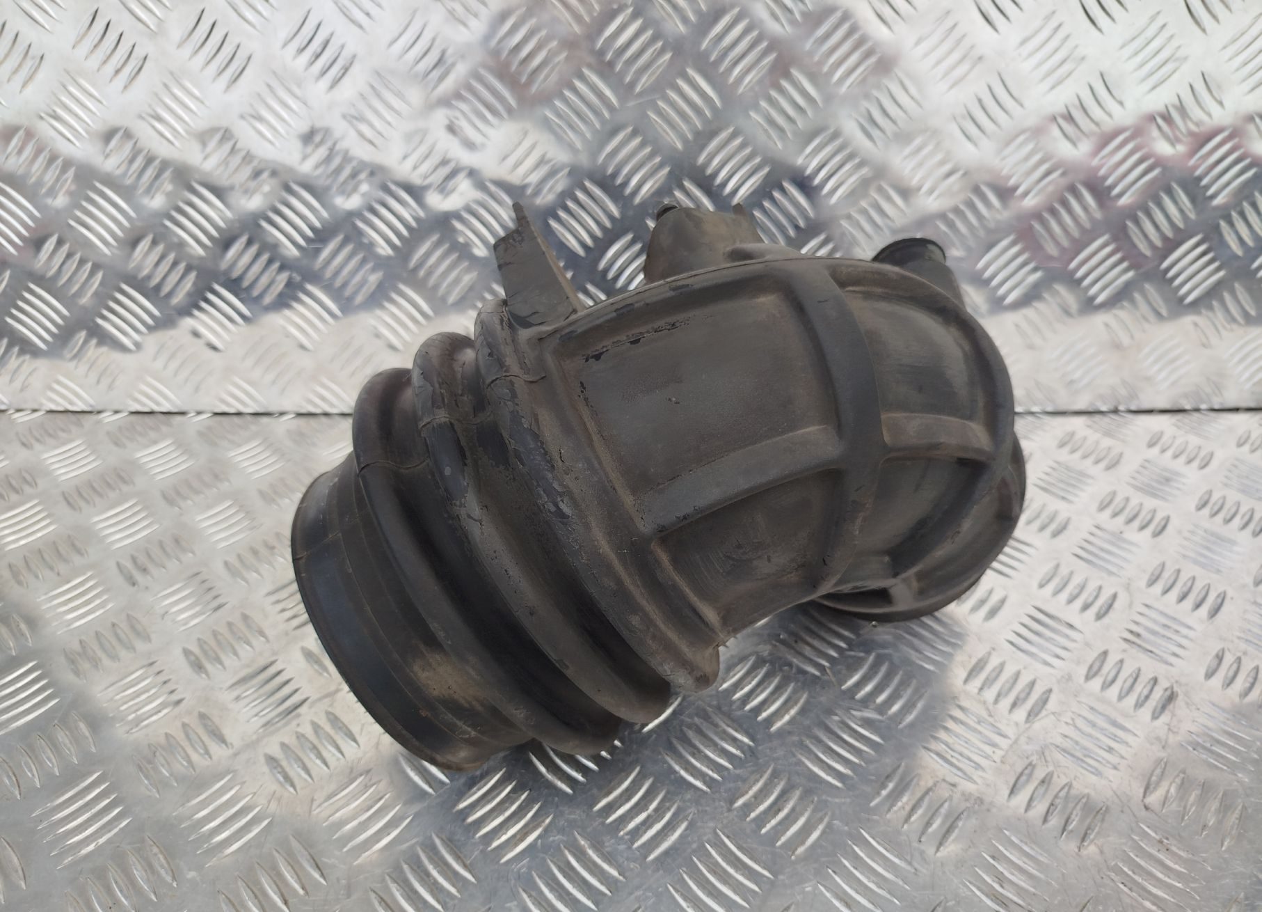 03a5bf761e94be782e6b3ea91a8fca59