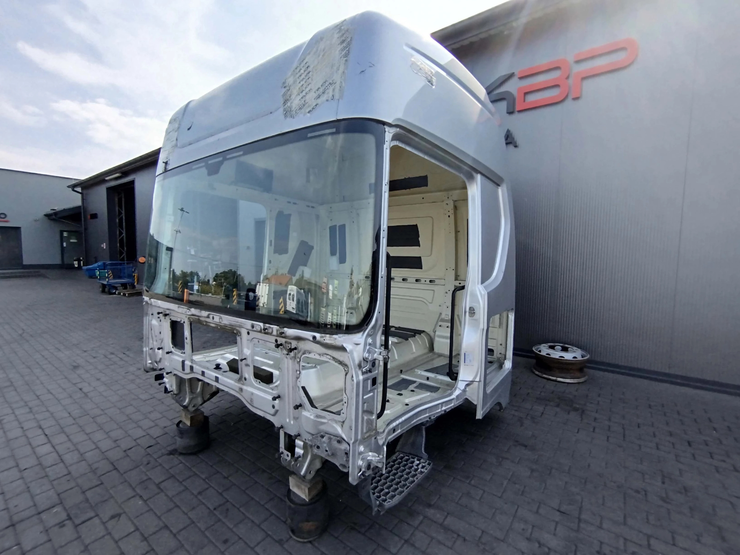 1ddf0ced1e1184889a006bb9ffb867f4