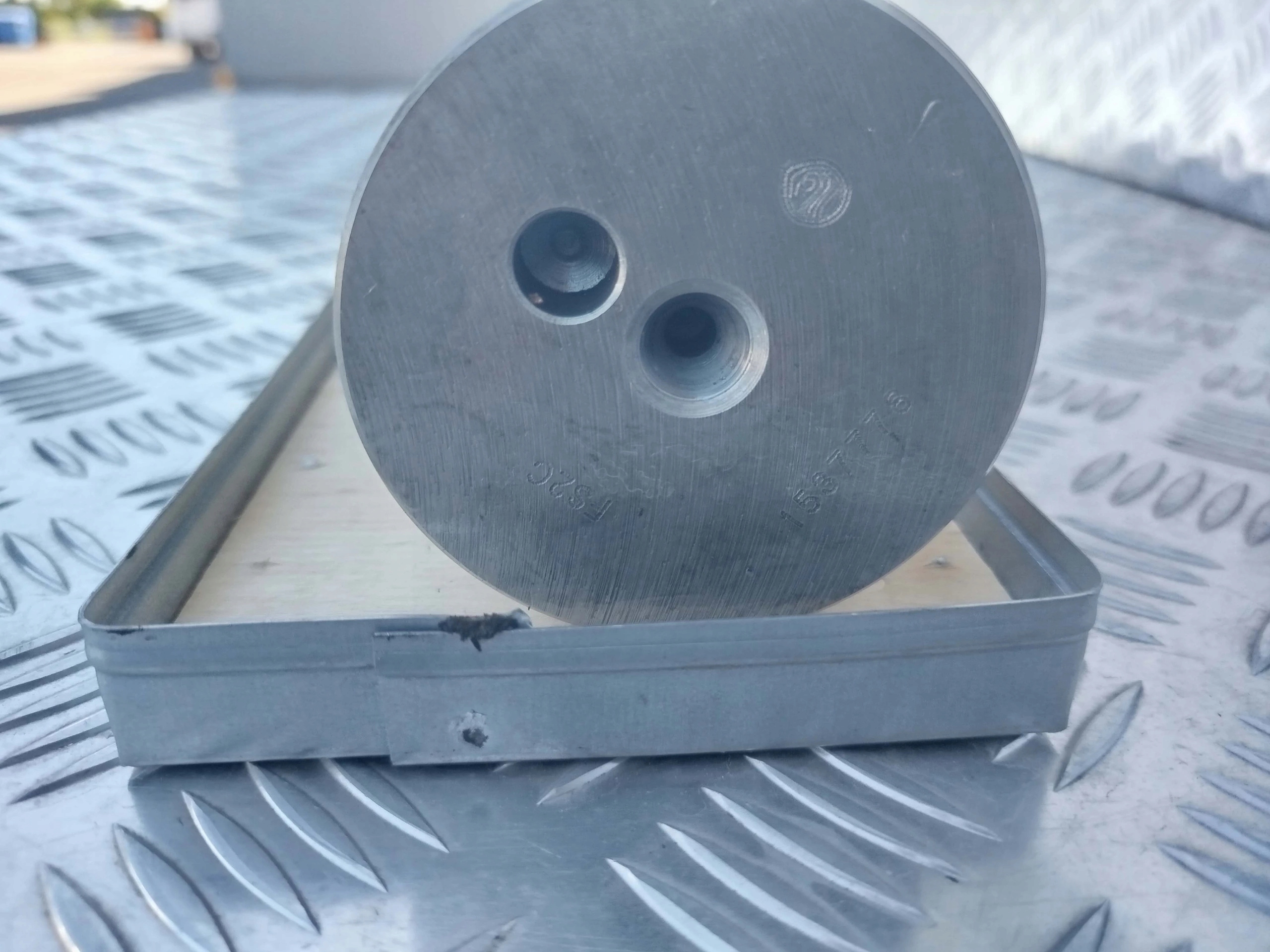 638b6aa64a870799c5bf0bd8e7f27008