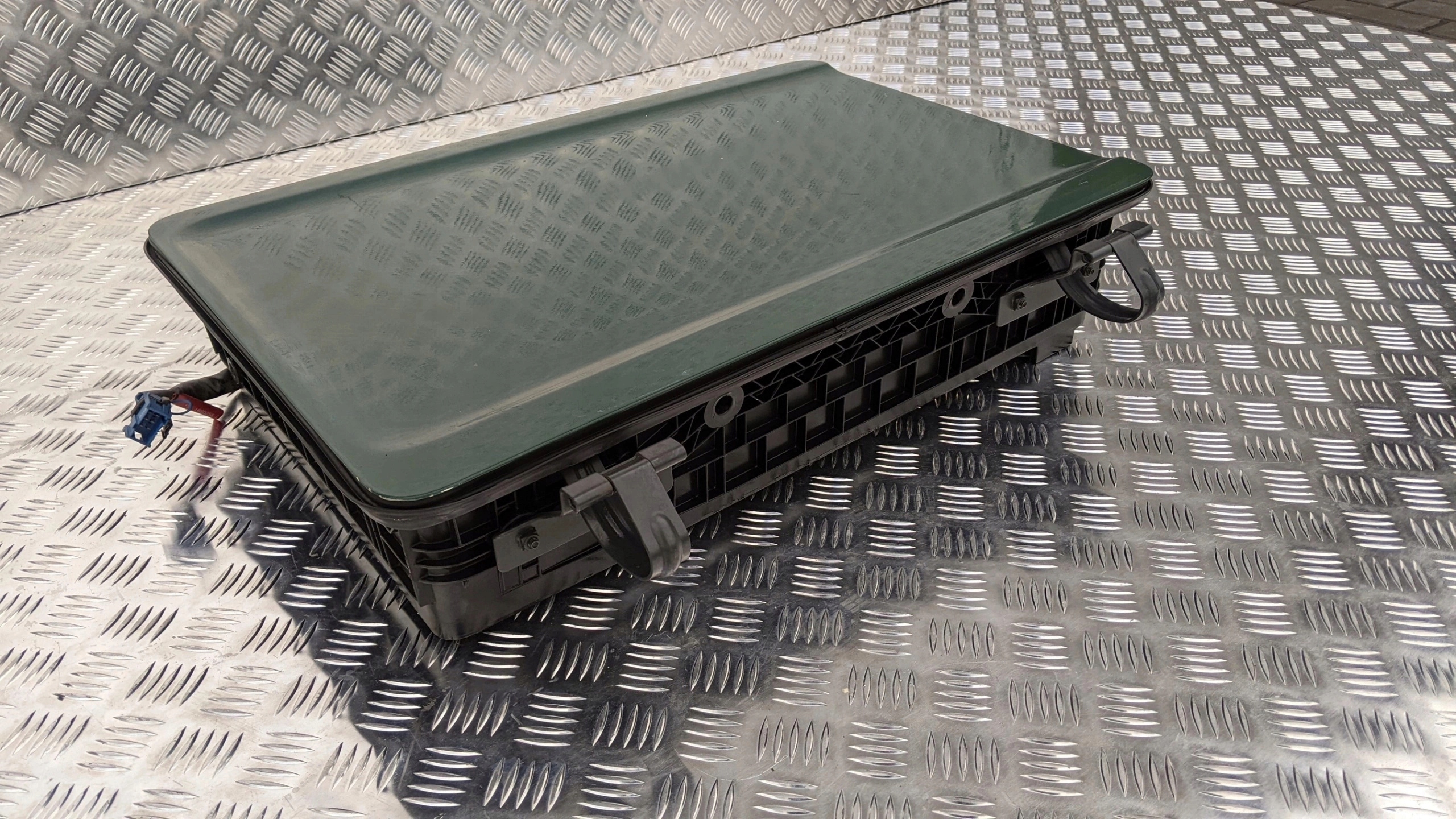 99dc1f6ef5eec8341a8b3f428e117b5e