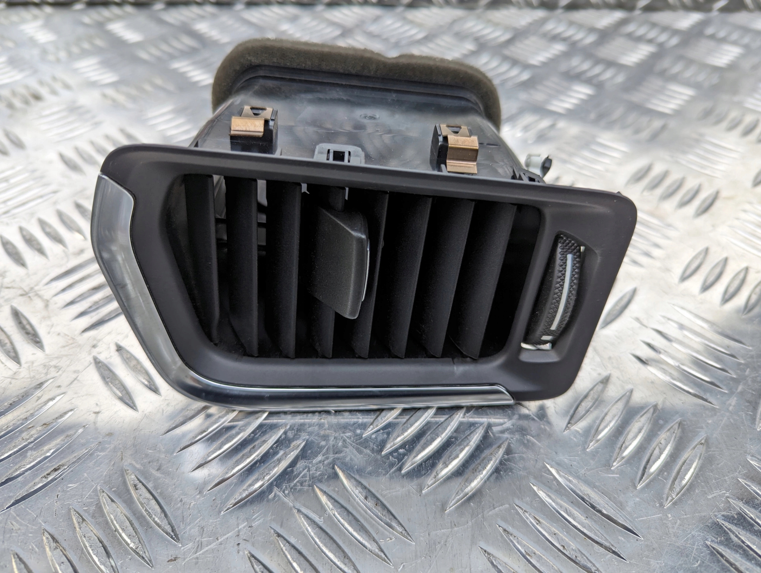 3898bd93fea3bfd94028378117f59b74