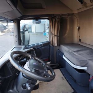 50e376e2752791cee6aecb1f7b82b137