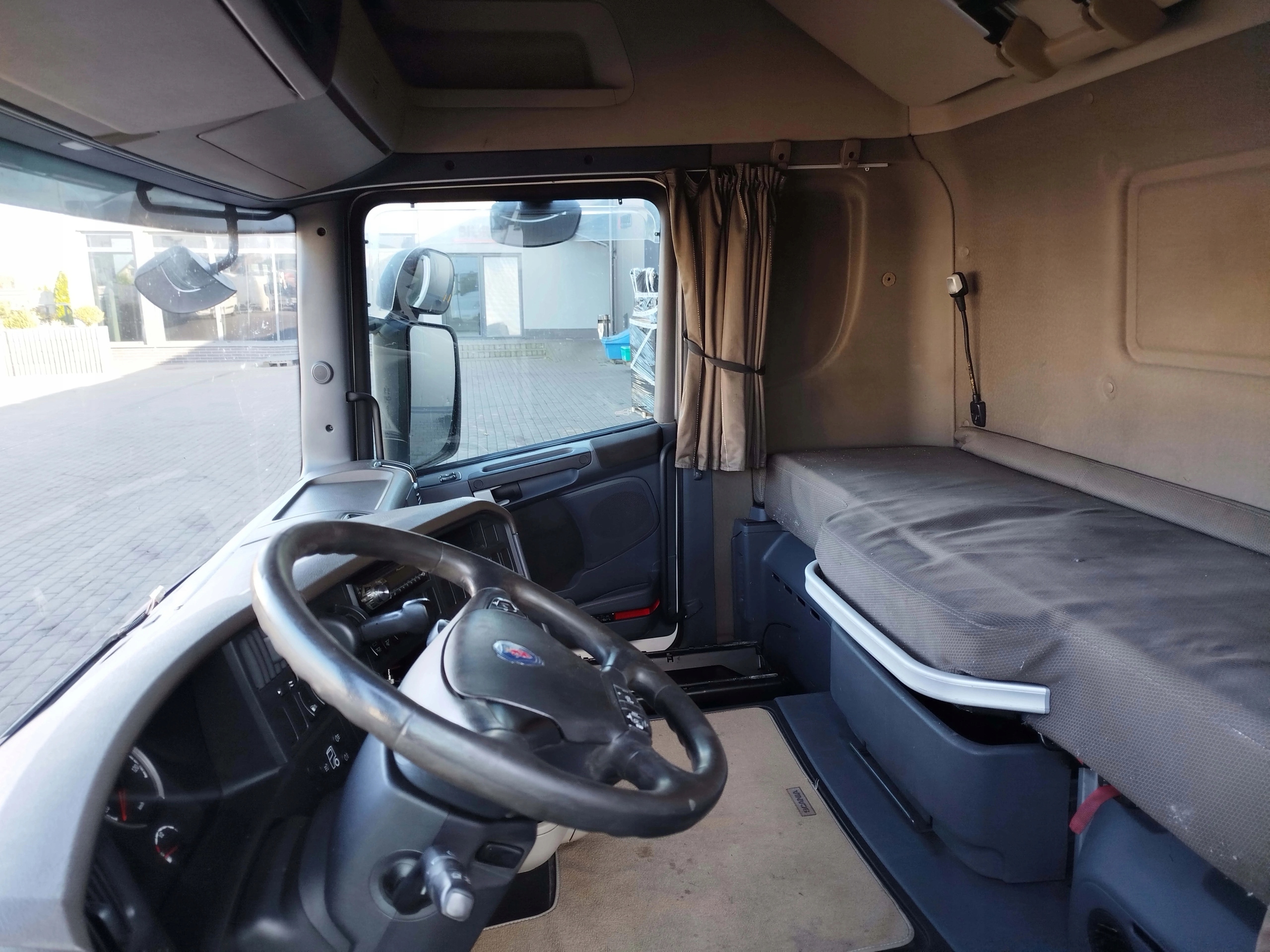 50e376e2752791cee6aecb1f7b82b137