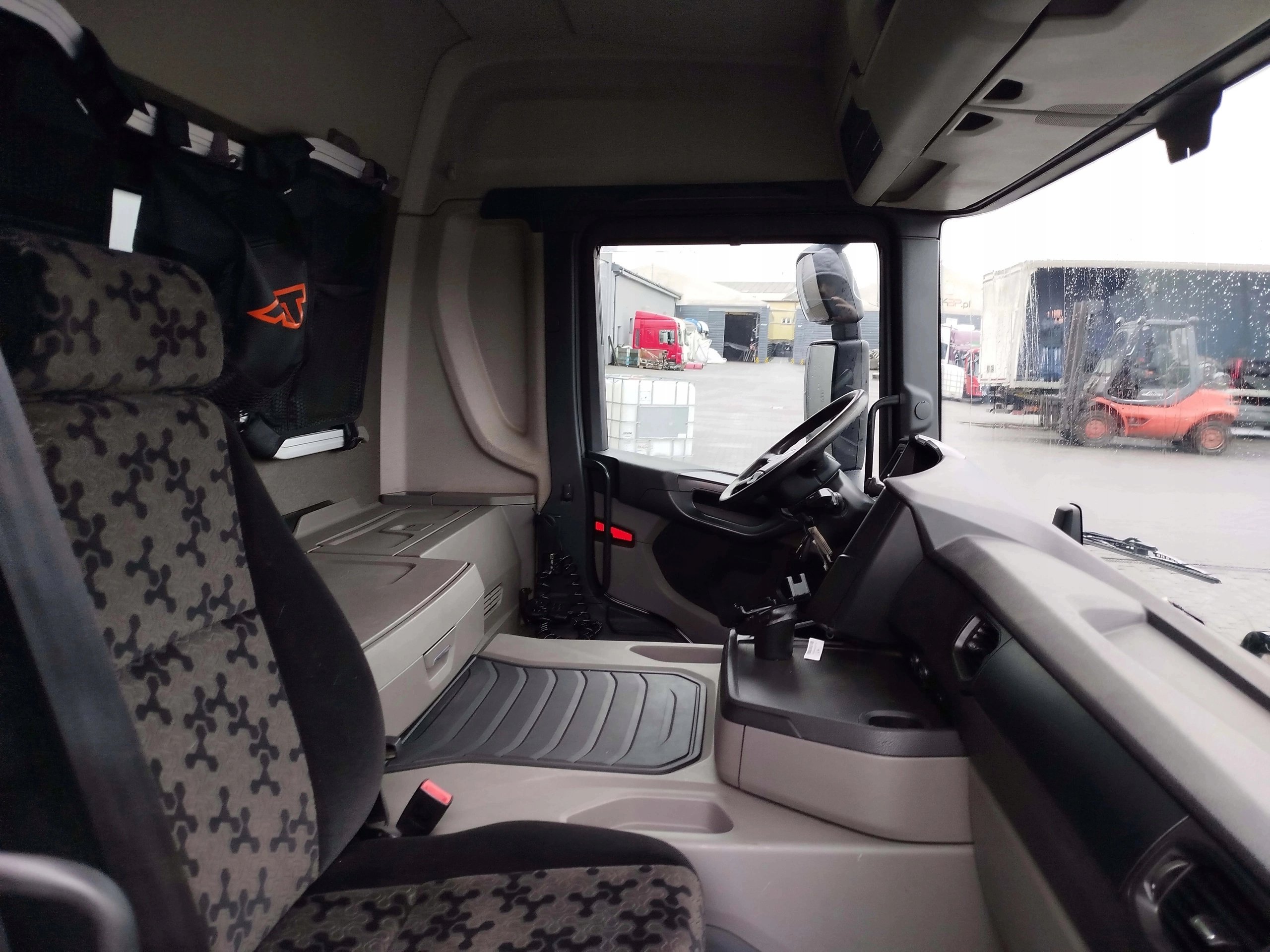 a3bbcdad3f37bf6f4ef18722c98d5873