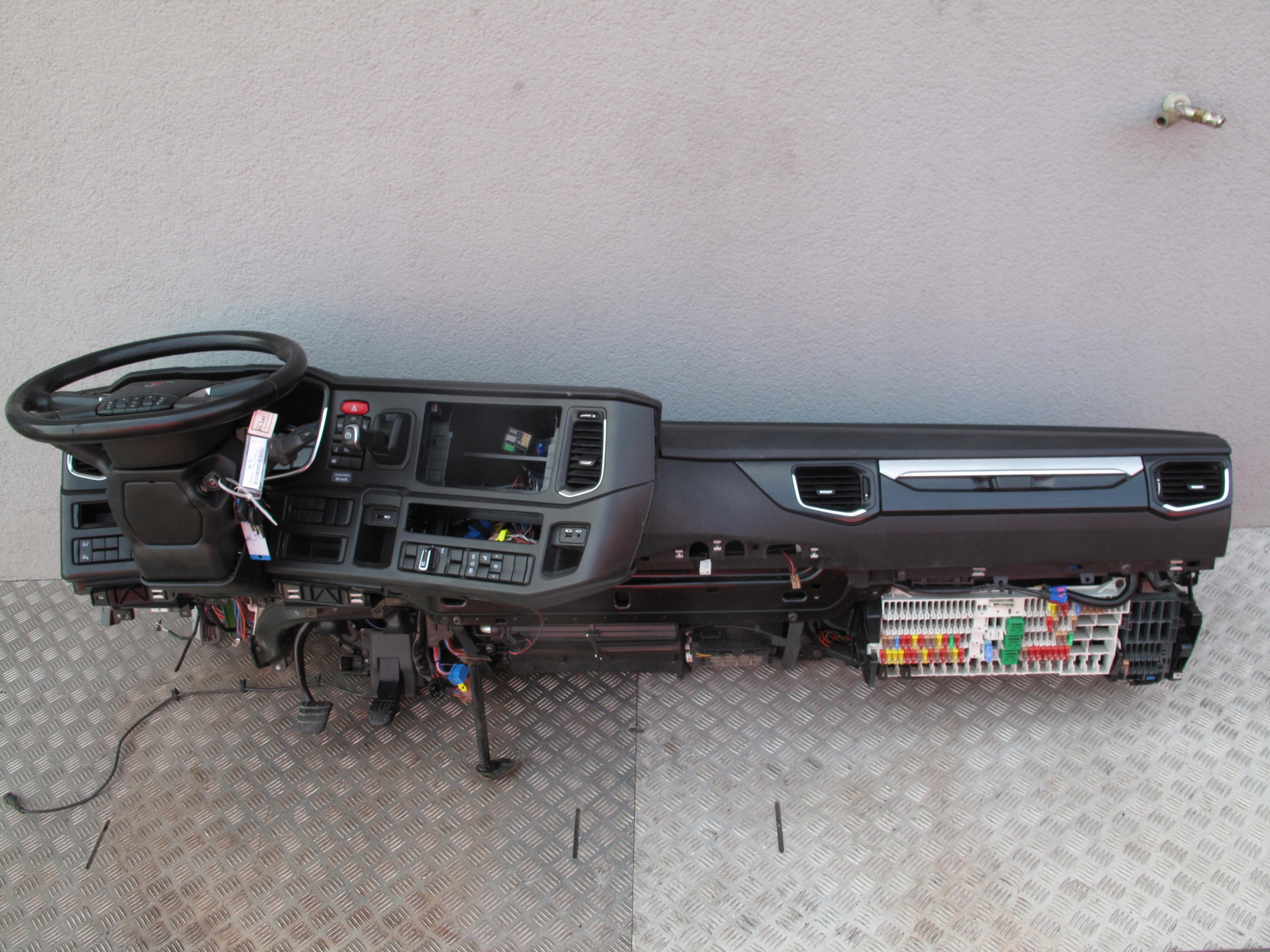 cf5bbea66768db417d53c2e933734e36