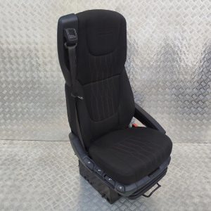 8be005cbb75f59e51d3c3182604f4200