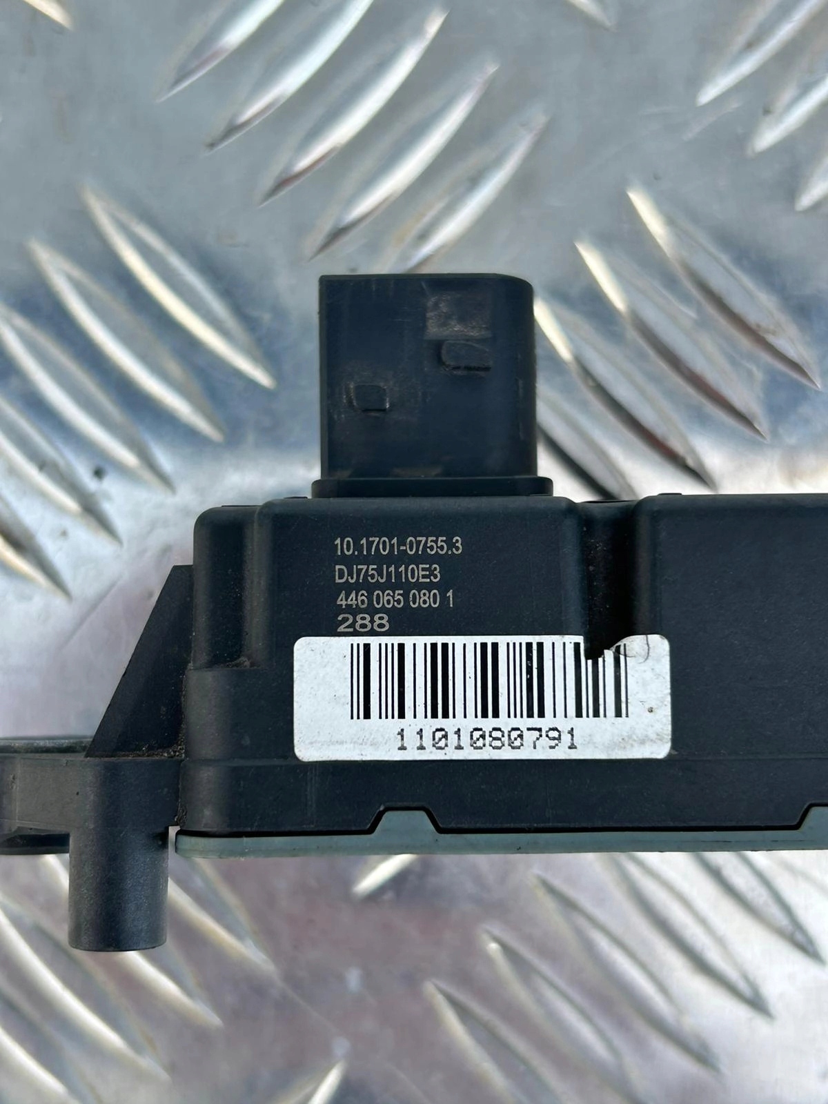 dfc6955b9f22aec4aabf7deca4e2cda4