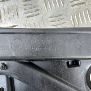 5db6fe7ff59b9d78eef0e3b4a63e5659