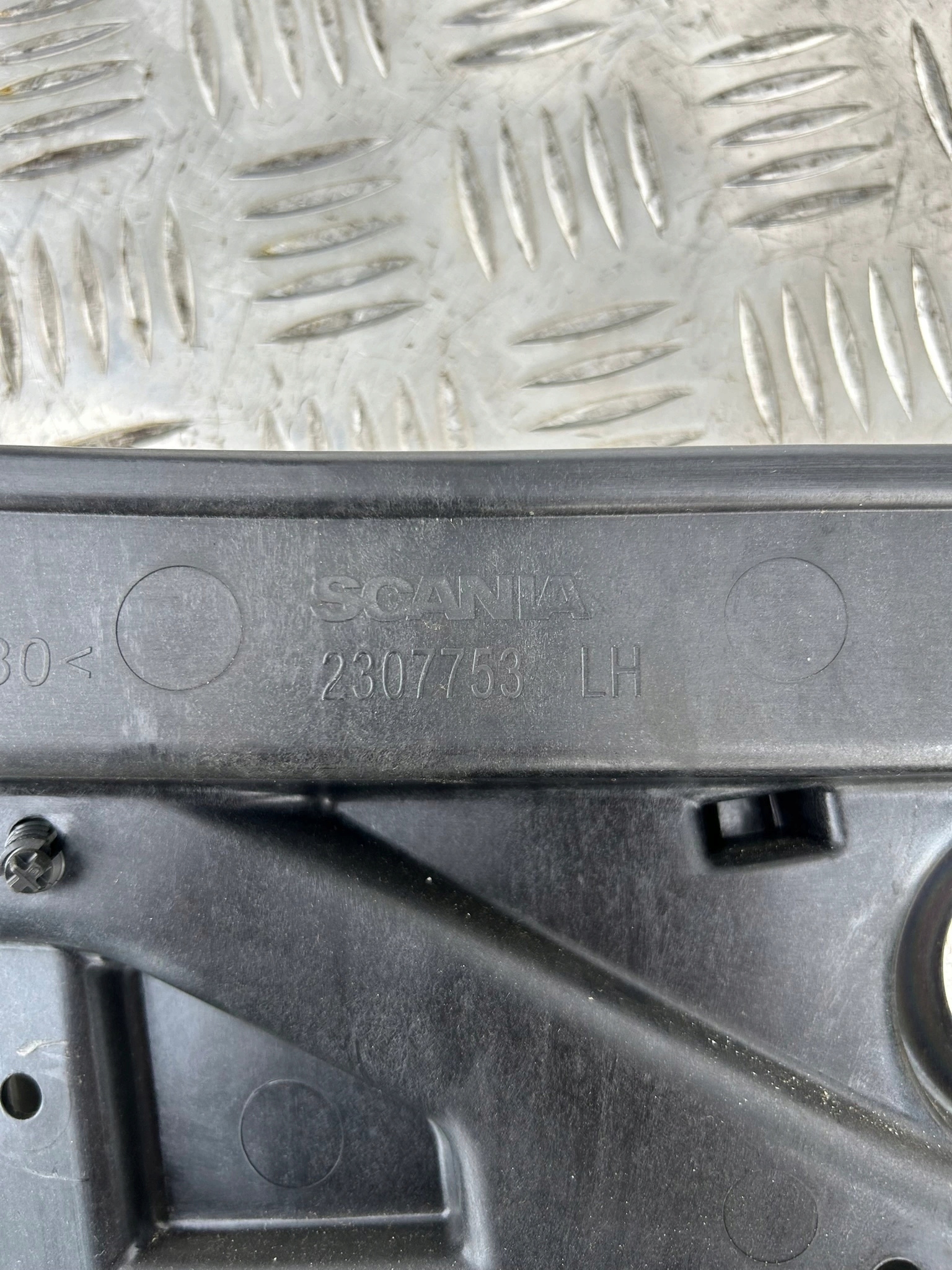 5db6fe7ff59b9d78eef0e3b4a63e5659