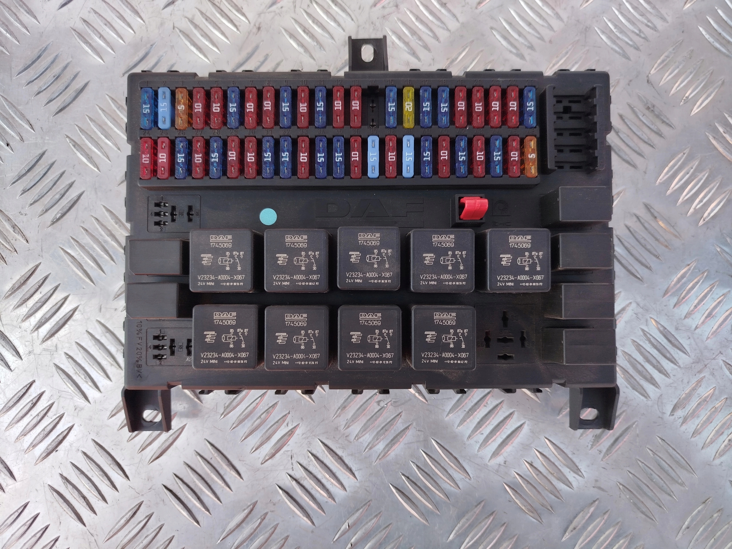 128c42959ed3540a26a4c5e4968d8377