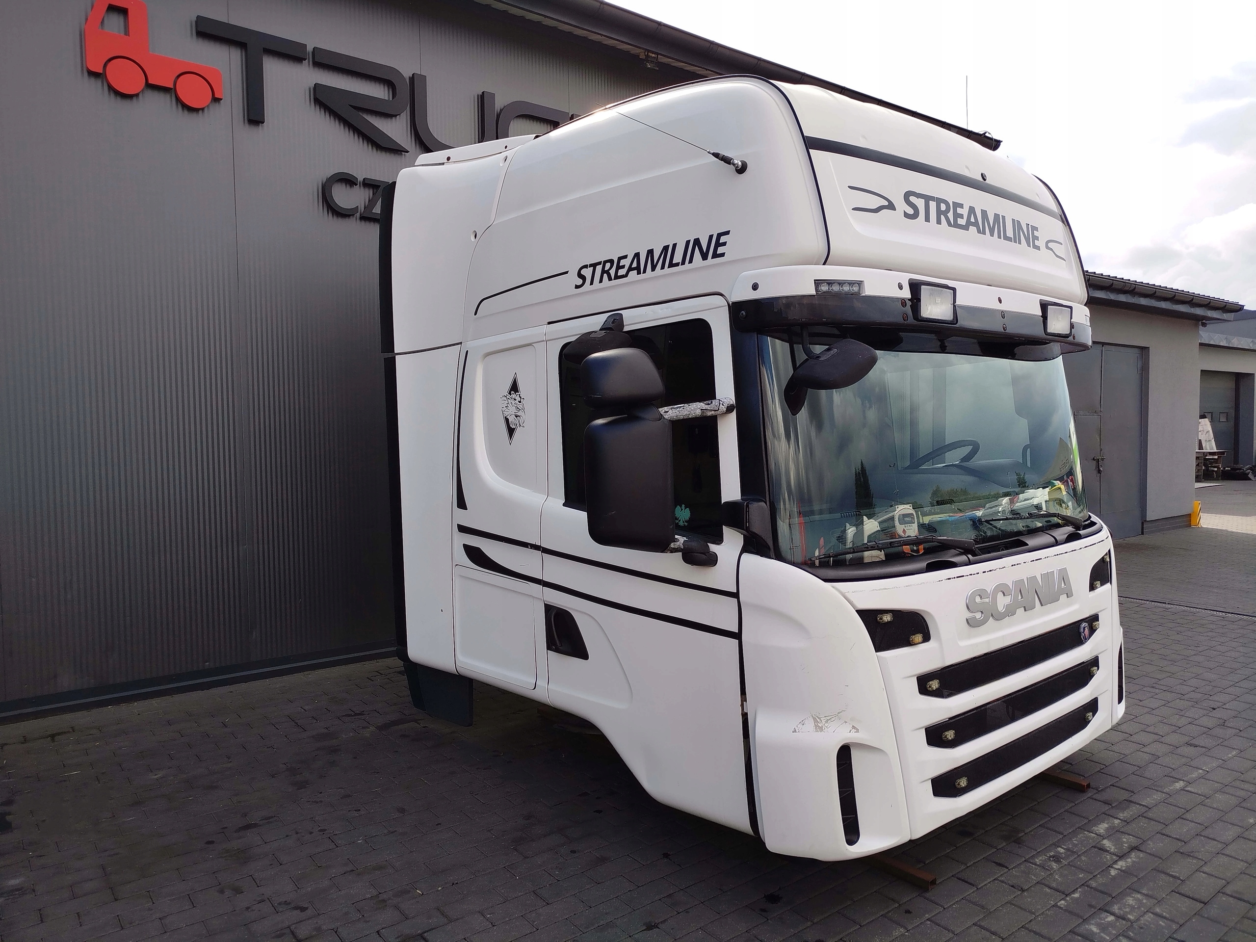 08f7e87d84f468796aa75943ecfbde42