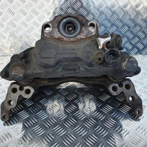 4408131867e5effccdec294bdef5a60c