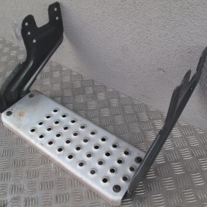 aa0e81a90b32659a81f35c970b5523e9