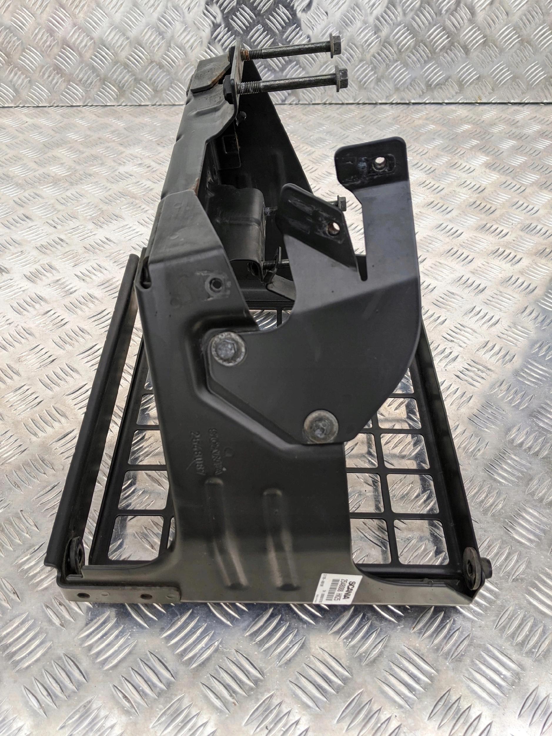 9f6c3fbf74b9658a89e4de2c4dfae568