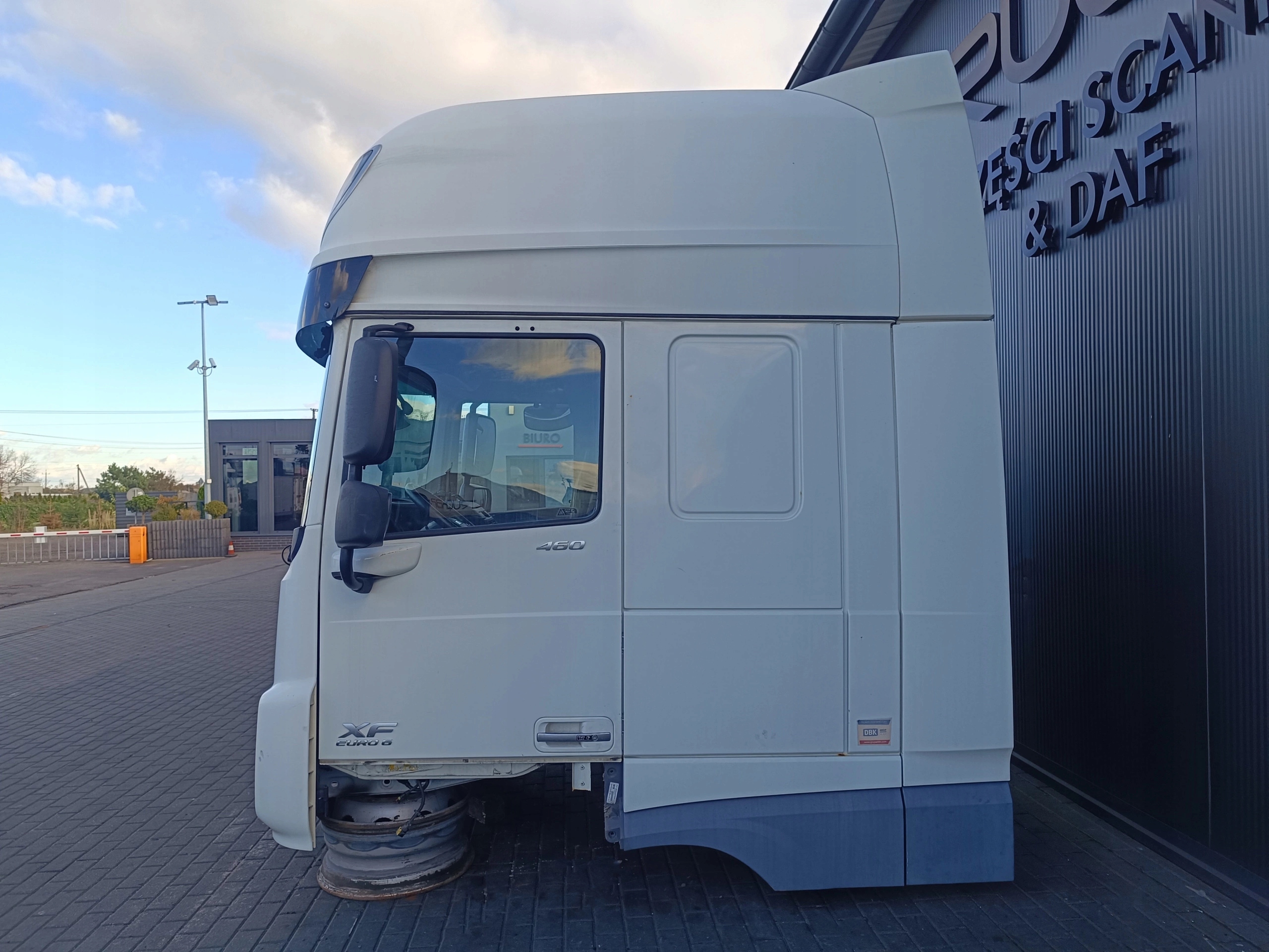 09eb4f9876295694947c51eb55987607