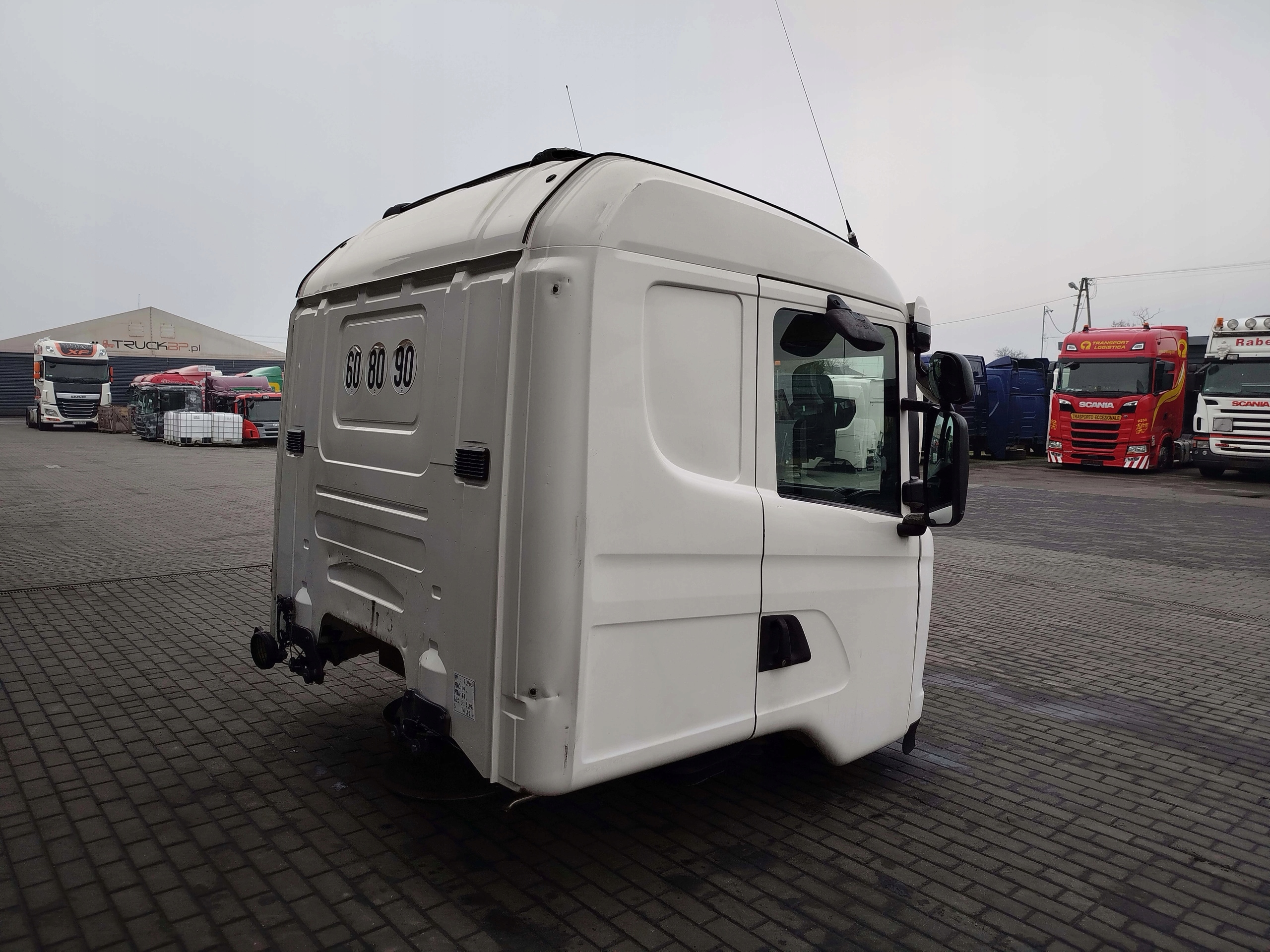 78ace5a6ca7aa5ef46b149c607f77782