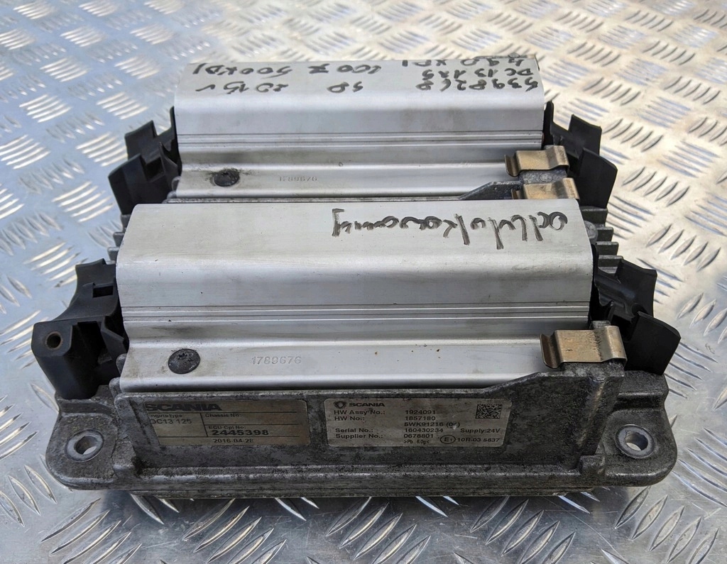 59e807733cf36ed729516f0103abdcf6